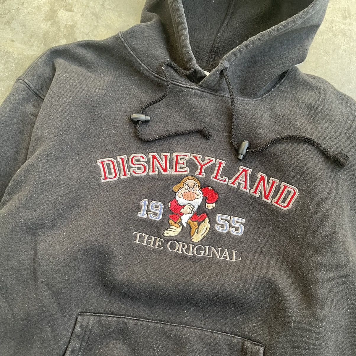 Disney × Mickey Mouse × Vintage Crazy Vintage Disney Perfect Boxy Snowhite Grumpy Hoodie Size US M / EU 48-50 / 2 - 2 Thumbnail