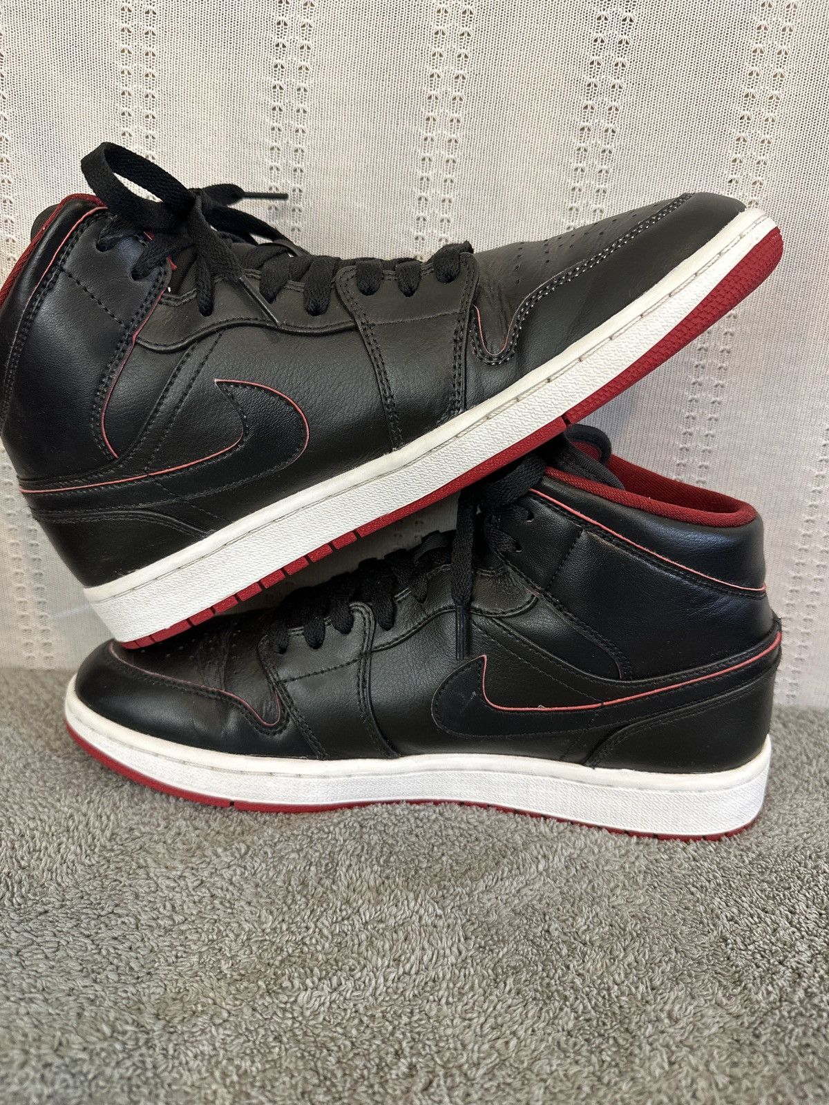 Jordan Brand Air Jordan1 Mid 'Radio Raheem Shoes Size US 9.5 / EU 42-43 - 5 Thumbnail