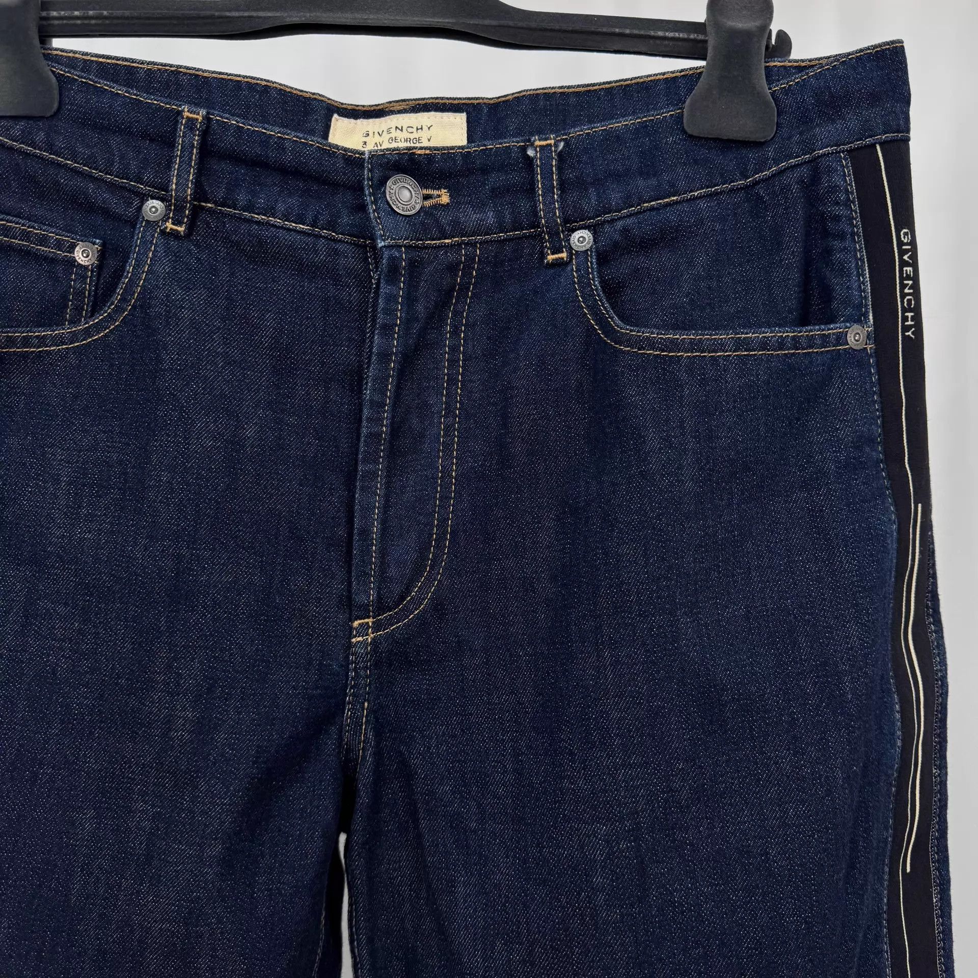 Givenchy Givenchy Side Logo Denim Shorts W33 98 New Size US 33 - 3 Thumbnail
