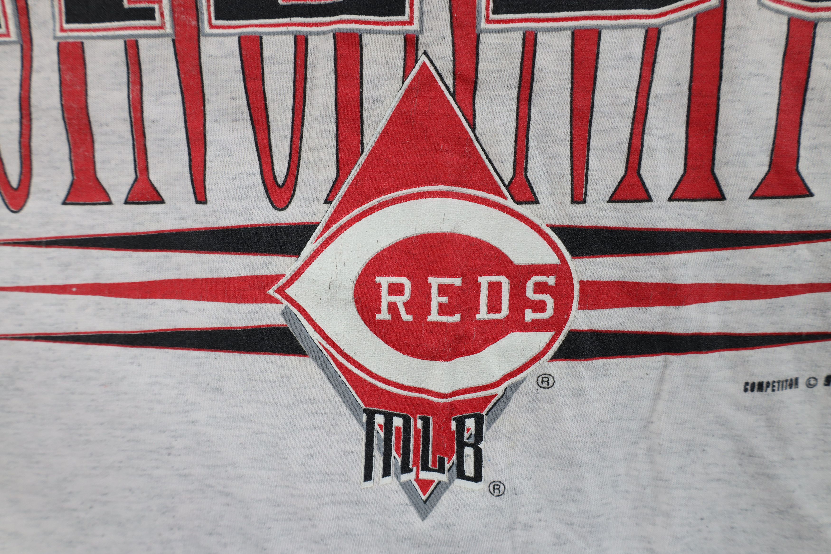 Vintage Vintage 90s Reds Baseball Short Sleeve Hooded T-Shirt USA Size US M / EU 48-50 / 2 - 5 Thumbnail