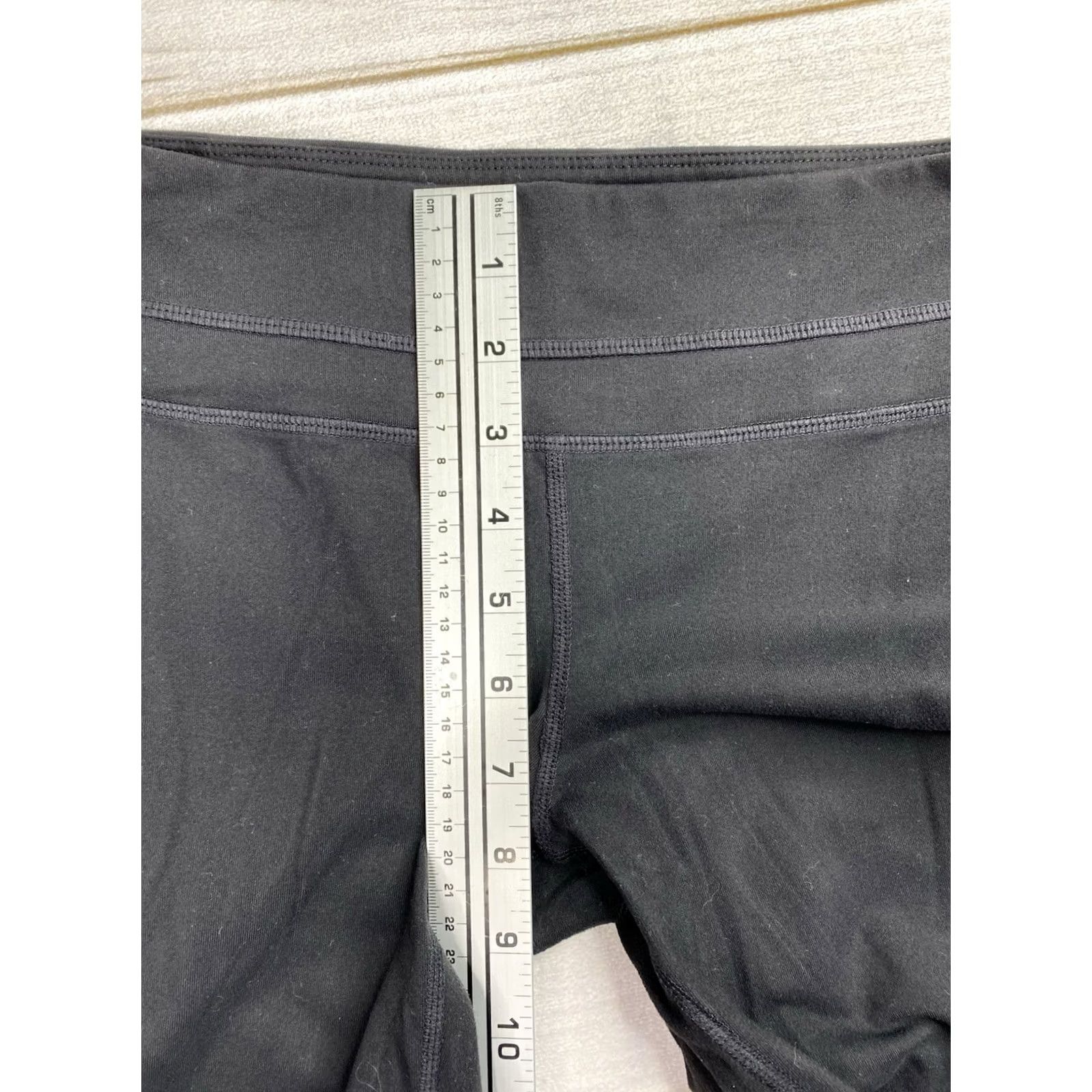 Prana prAna Capri Leggings Womens S Black Knee Length Pull On Workout Hiking Outdoors Pants Shirt? Size 28" / US 6 / IT 42 - 5 Thumbnail