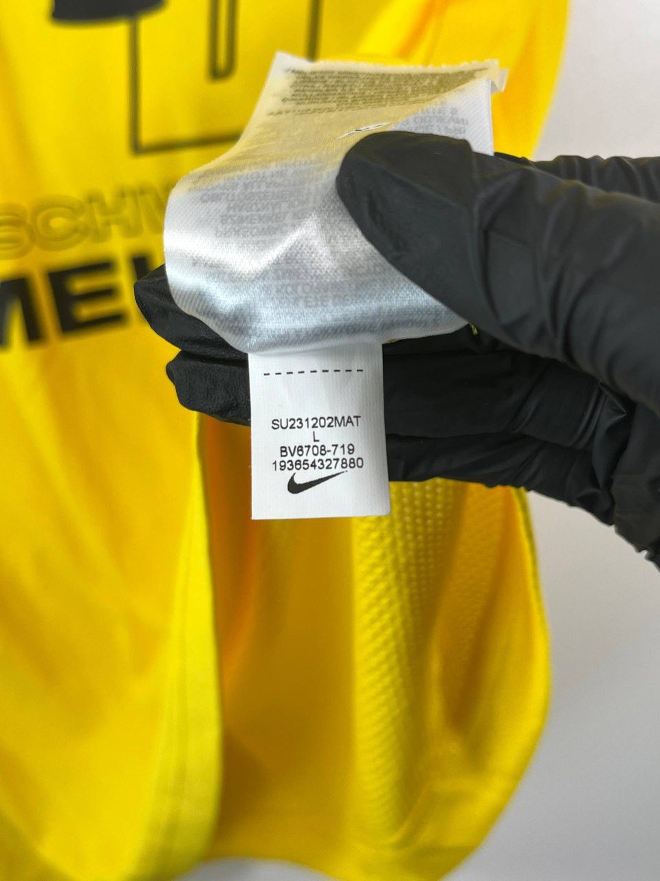Nike BSC Young Boys Schweizer Meister 2023 Nike Football Shirt L Size US L / EU 52-54 / 3 - 3 Thumbnail