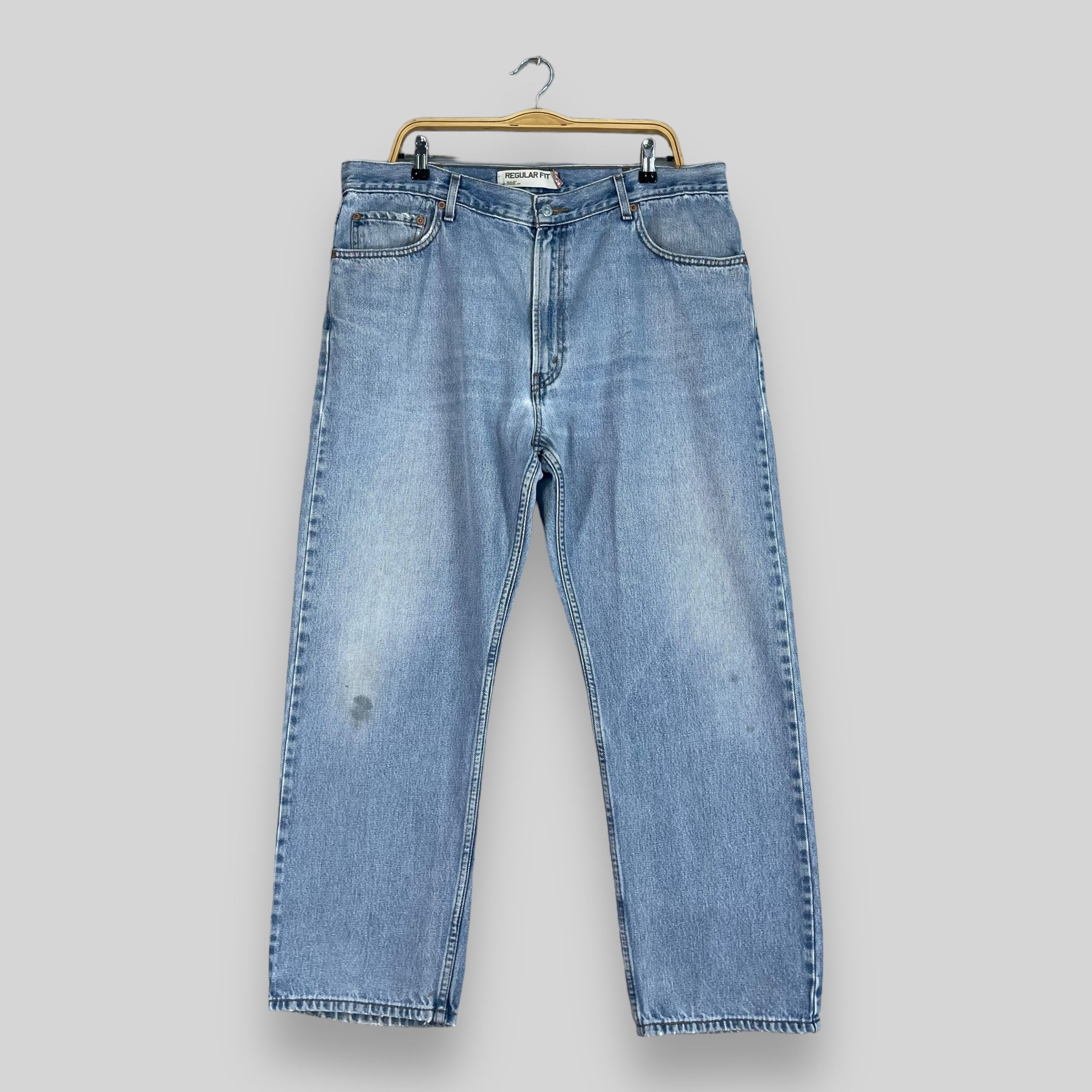 Levi's × Vintage W38 L29 Vintage Levis 505 Distressed Light Blue Wash Jeans Size US 38 / EU 54 - 1 Thumbnail