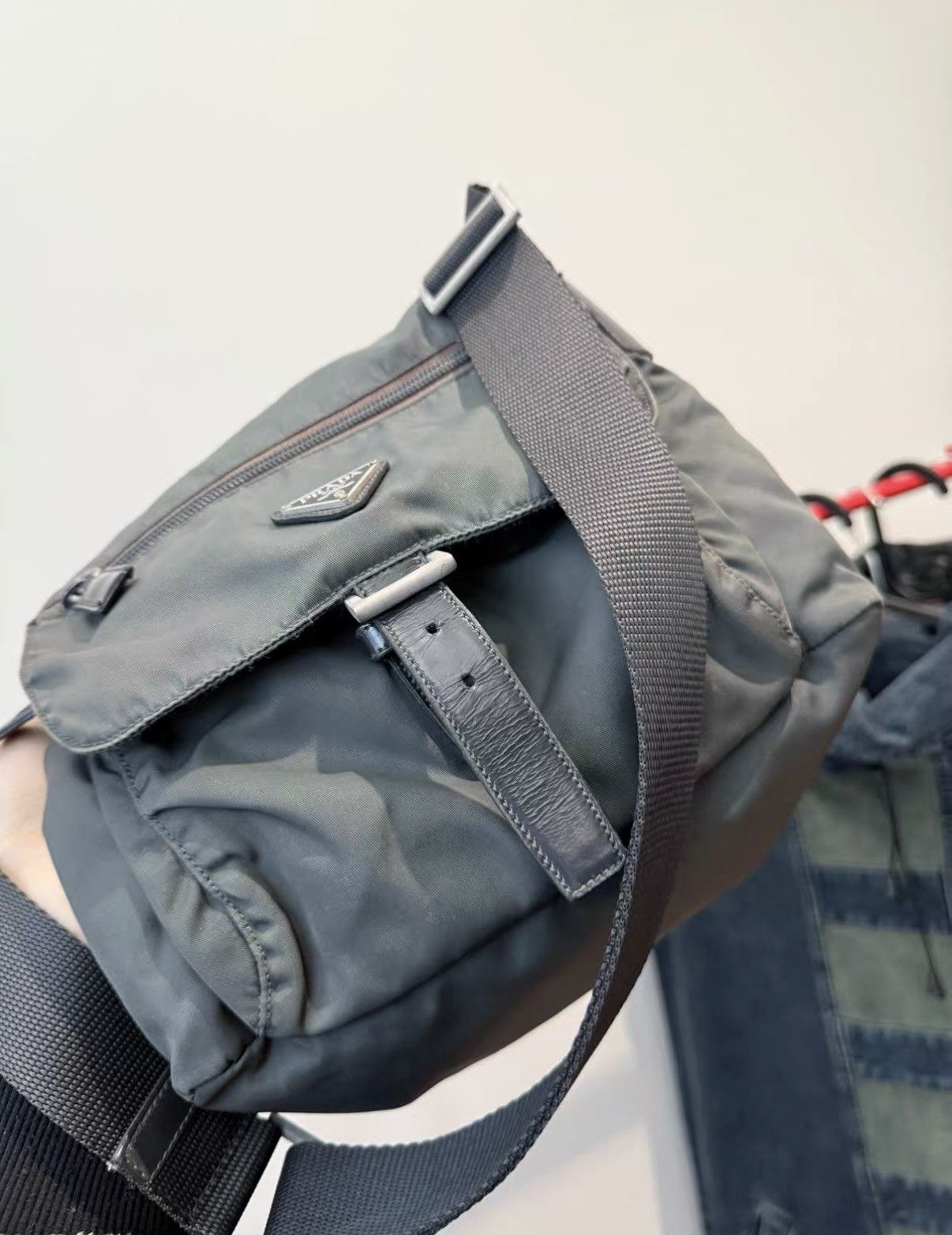Prada Prada Vintage Army Green Parachute Camera Crossbody Bag J36 Size ONE SIZE - 4 Thumbnail