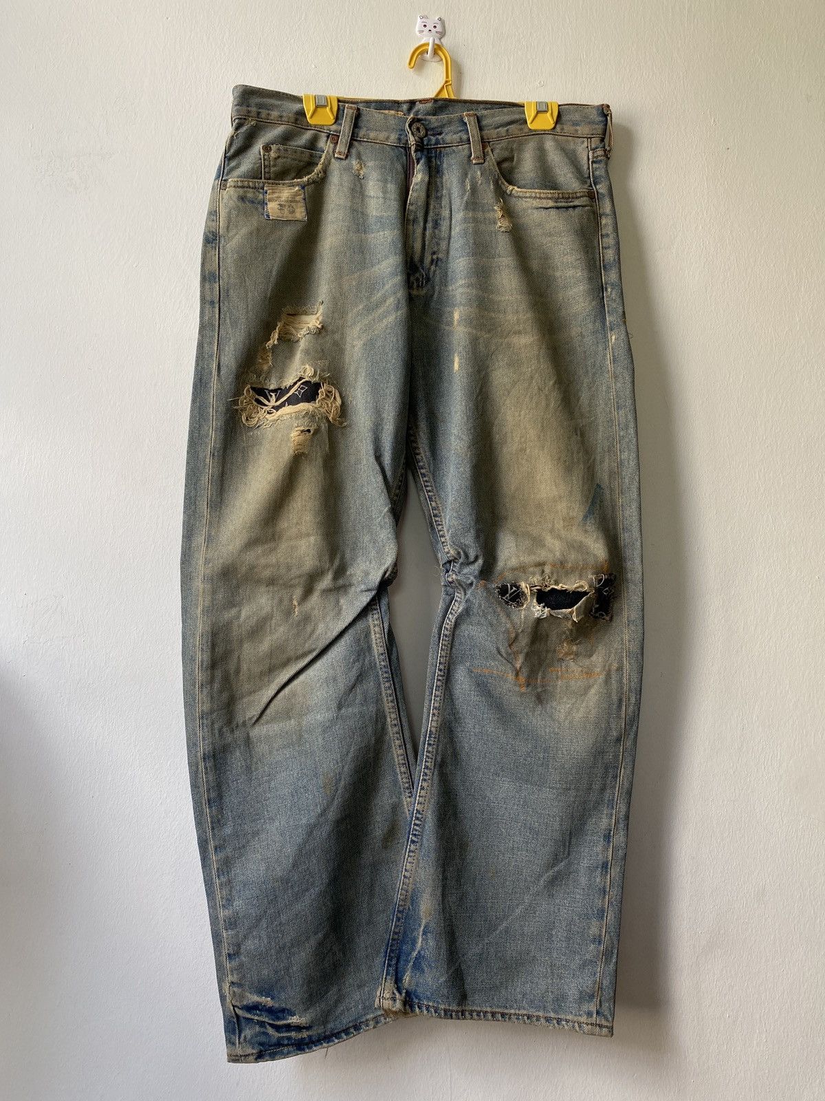 Hollister × Japanese Brand Hollister Co X Louis Vuitton MLB Distressed Denim Size US 33 - 1 Thumbnail