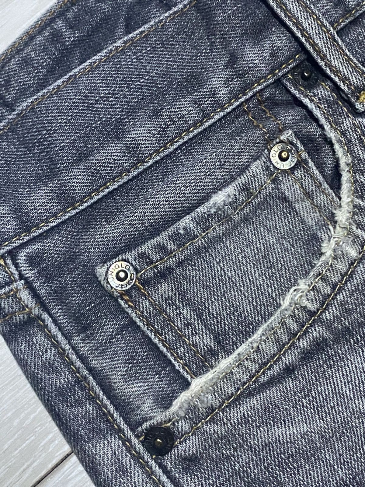 Undercover × Uniqlo Vintage Uniqlo S-003 Faded Grey Denim Distressed Baggy Jeans Size US 35 - 10 Thumbnail