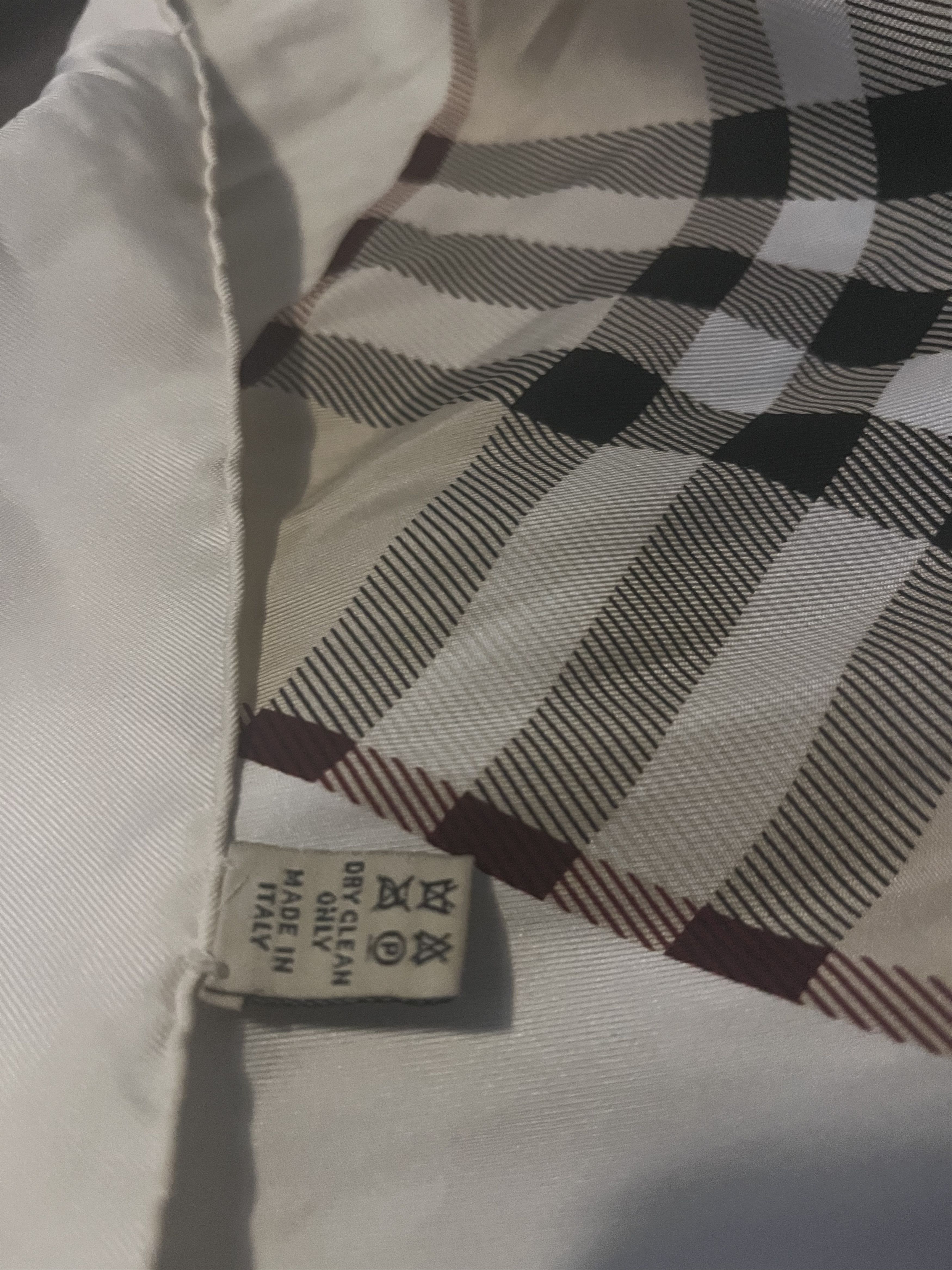 Burberry Burberry Silk Scarf Size ONE SIZE - 3 Thumbnail