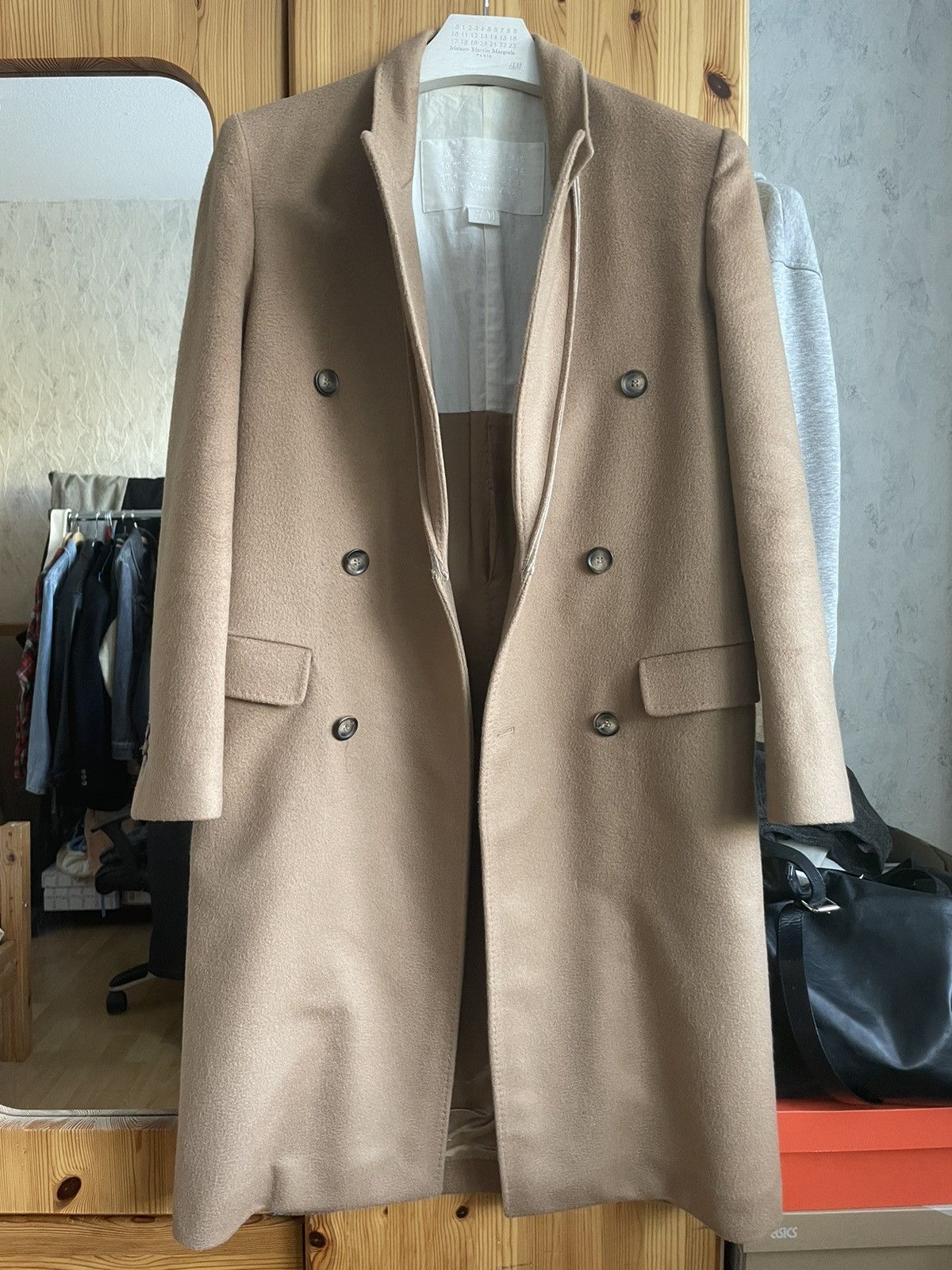 H&M × Maison Margiela Maison Margiela x H&M Camel Coat Size US S / EU 44-46 / 1 - 4 Thumbnail
