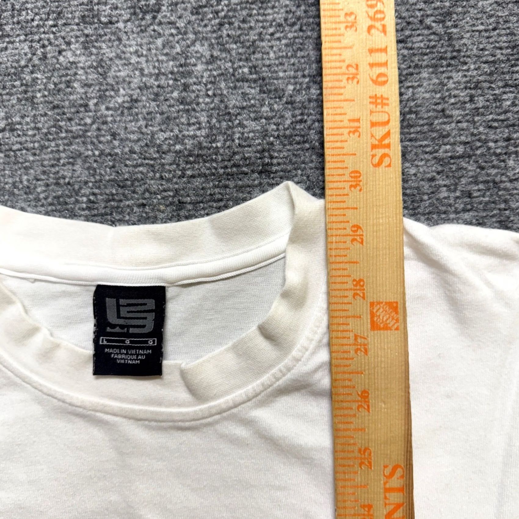 Nike VINTAGE Nike LeBron James T-Shirt Mens Large Embroidered White Basketball Activewear Size US L / EU 52-54 / 3 - 4 Thumbnail