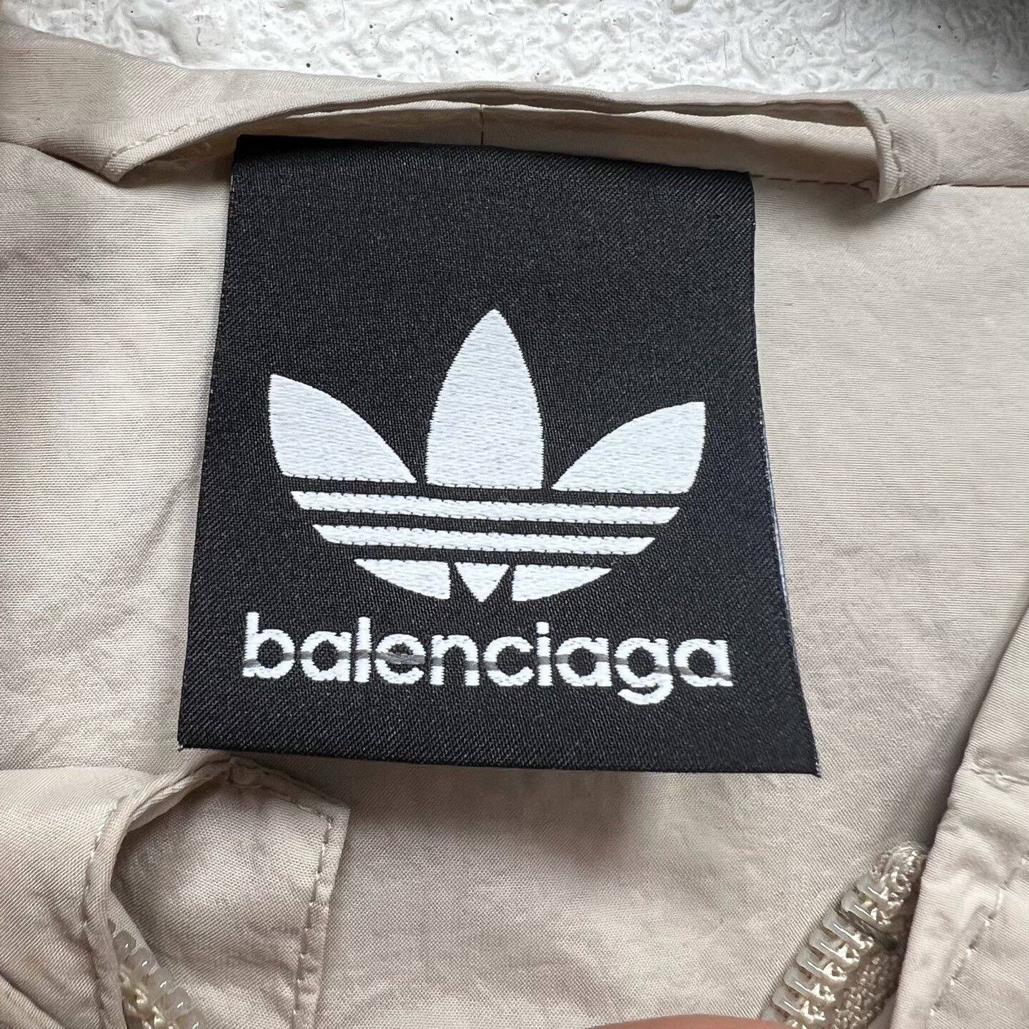Balenciaga balenciaga x adidas hooded varsity jacket Size US XXS / EU 40 - 3 Thumbnail
