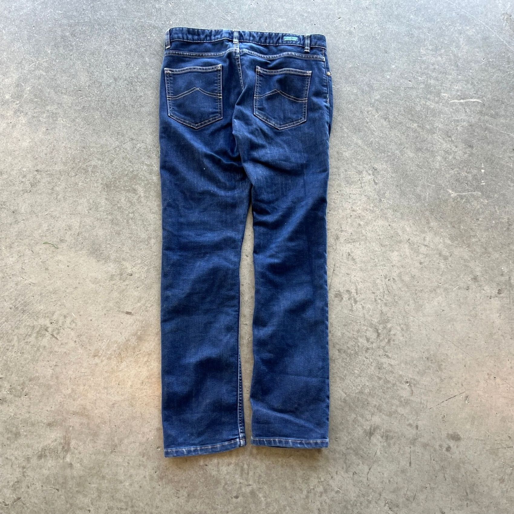 Patagonia VINTAGE Patagonia Jeans Womens 27 Mid Rise Dark Wash Blue Denim Straight Leg 5-Pocket Design Mens Womens Girls Size 27" / US 4 / IT 40 - 2 Thumbnail