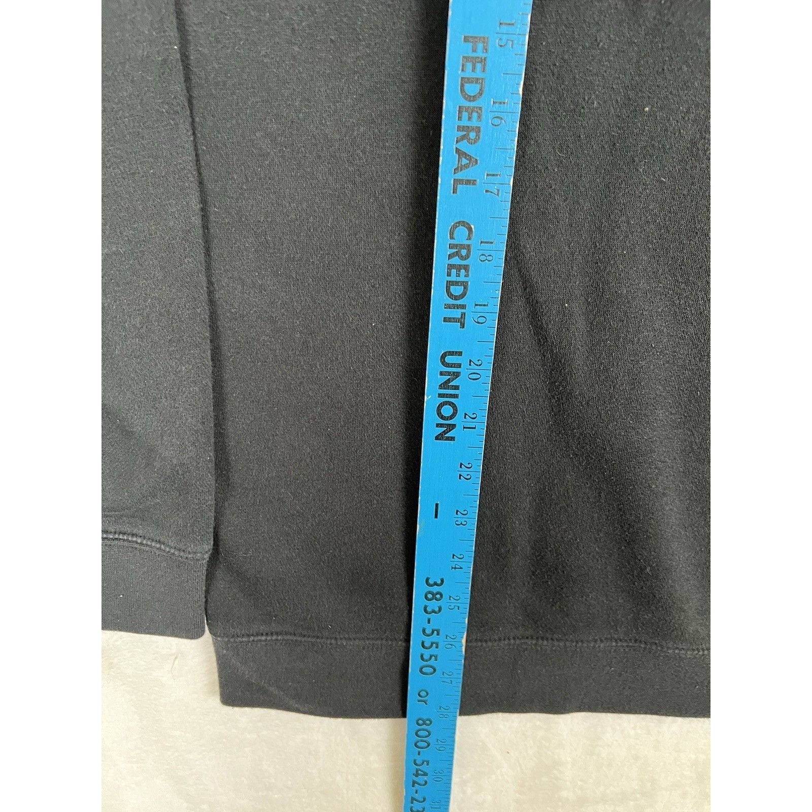 Quiksilver Vintage Quiksilver Black Crewneck Sweatshirt Size Laege Y2K Size US XL / EU 56 / 4 - 4 Thumbnail