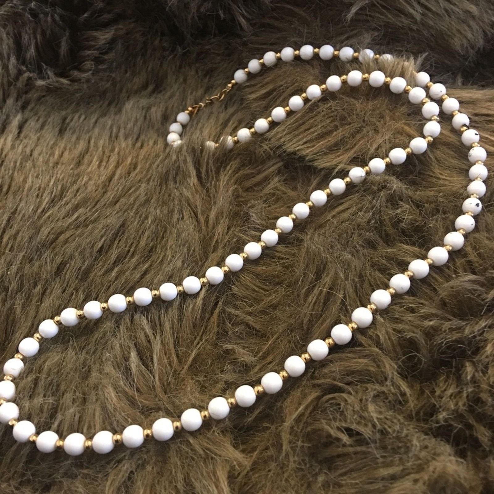 Monet Vintage Monet white glass pearl bead necklace Size ONE SIZE - 7 Thumbnail