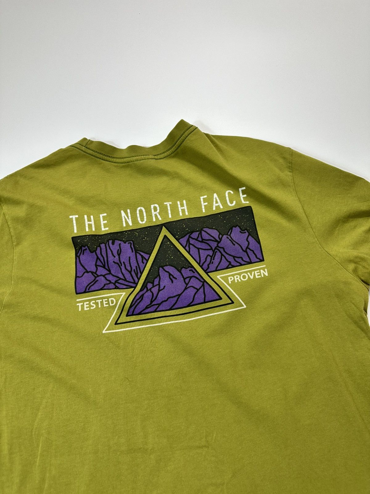 The North Face The North Face Graphic Print T-shirt Men's Back Size US L / EU 52-54 / 3 - 9 Thumbnail