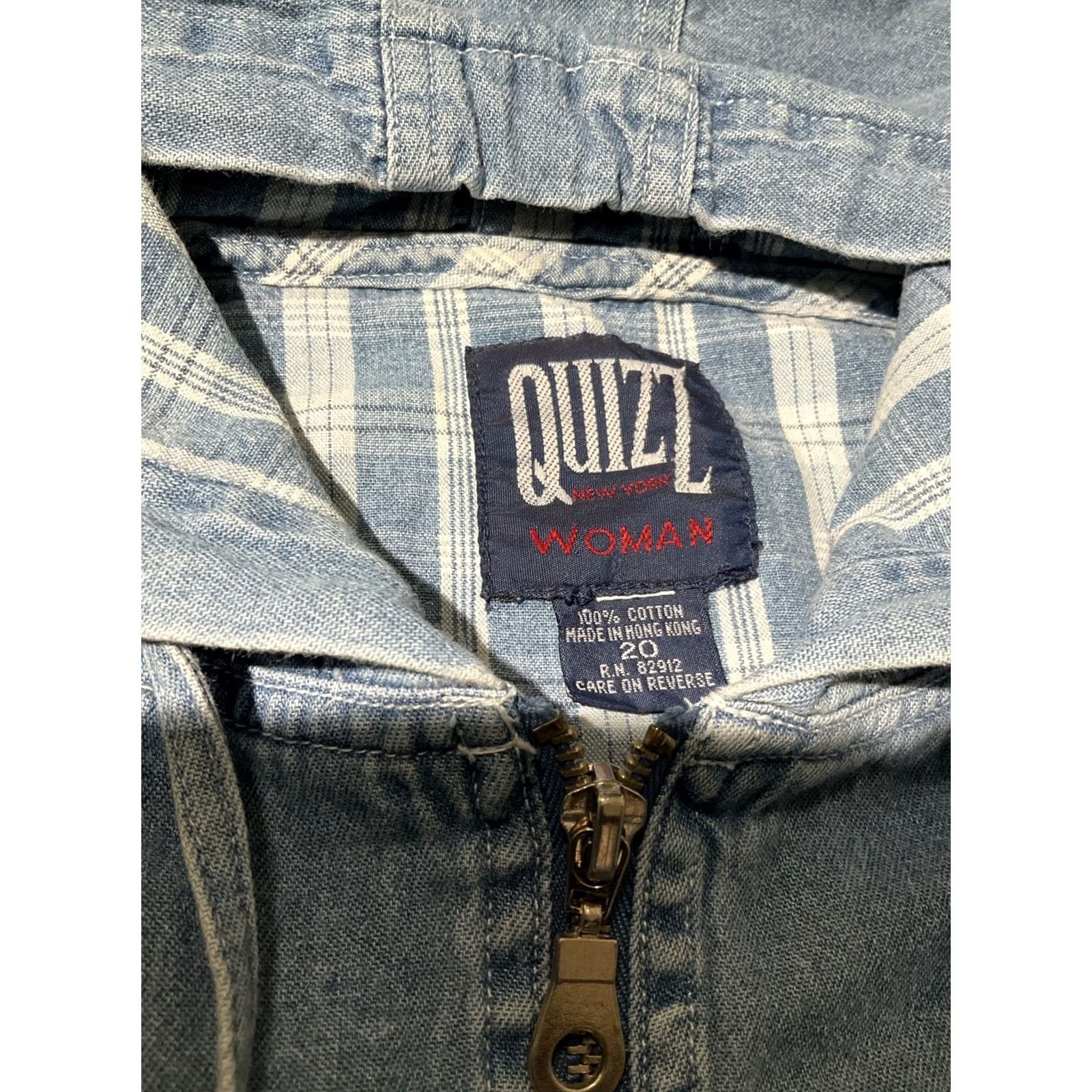 Denime VINTAGE Quizz New York Hoodie Womens Sz 20 Blue Chambray Denim Full Zip Jacket Hoodie Women 20W Blue Chambray Denim Full Zip Jacket Size 3XL / US 20-22 - 6 Thumbnail