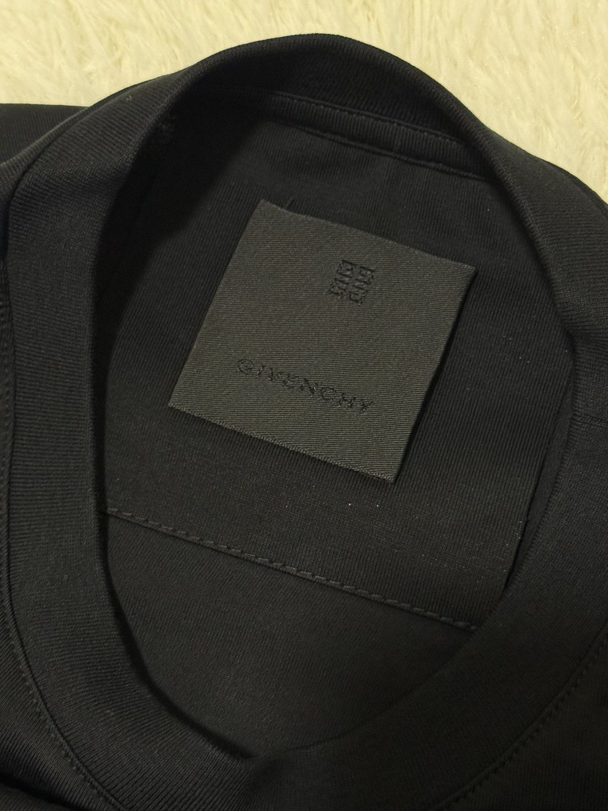 Givenchy Givenchy black t shirt Size US XS / EU 42 / 0 - 4 Thumbnail