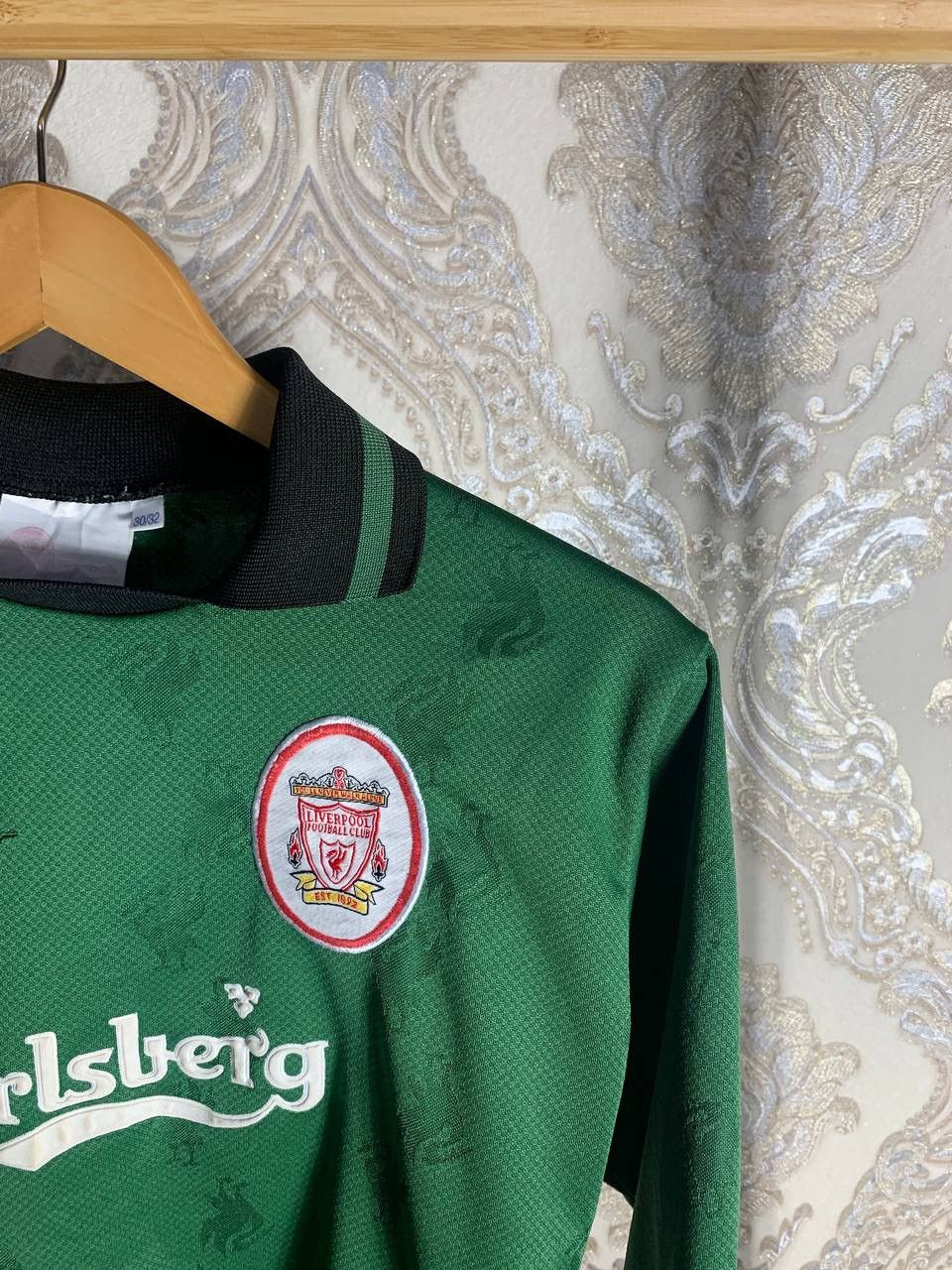 Reebok VERY RARE REEBOK LIVERPOOL ENGLAND SOCCER JERSEY RETRO 90s Size US XS / EU 42 / 0 - 2 Thumbnail