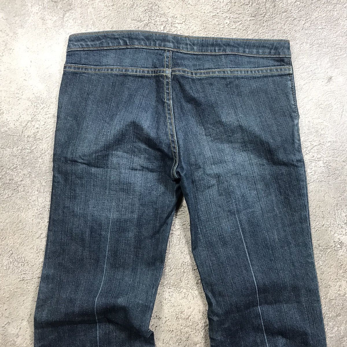 Vintage Vintage 90s Gap Baggy Distressed Flared Jeans Grunge Logo 30 Size 30" / US 8 / IT 44 - 6 Thumbnail