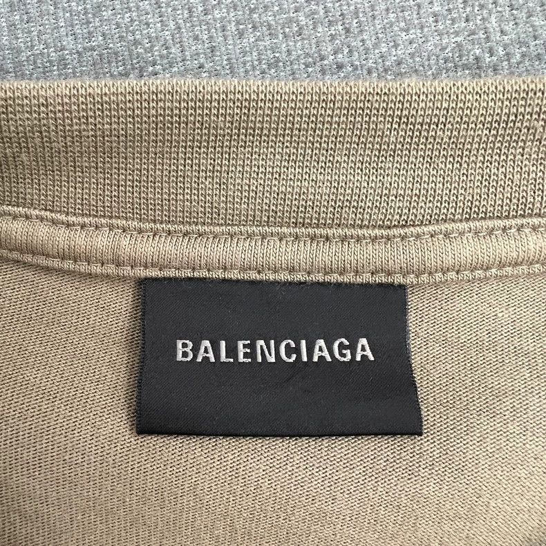 Balenciaga Balenciaga Brown WFP food agency wheat ear print logo faux Size US XL / EU 56 / 4 - 6 Thumbnail