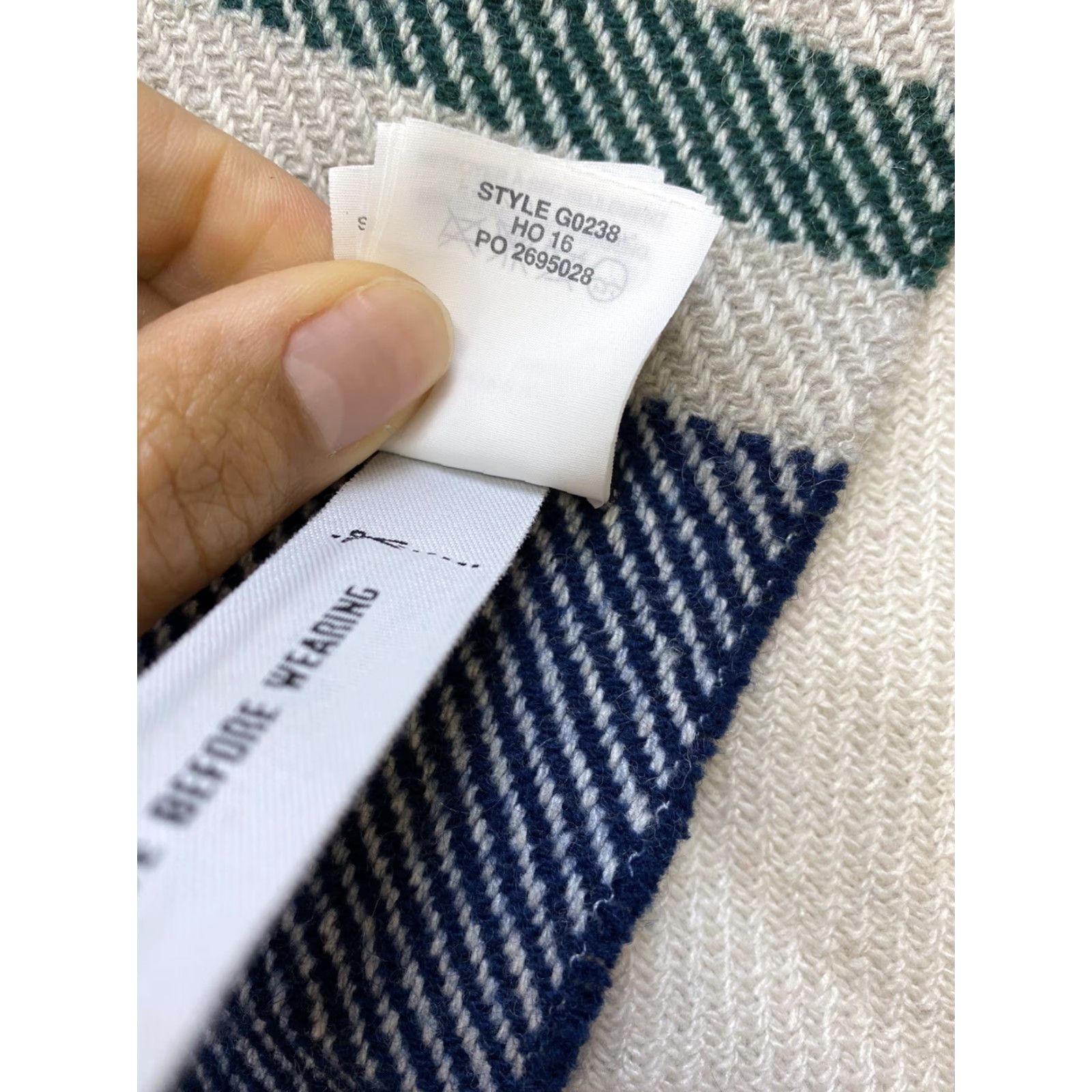 J.Crew J.CREW Plaid Blanket Scarf Multicolor Women Missing Tassels Pre-owned Size ONE SIZE - 5 Thumbnail
