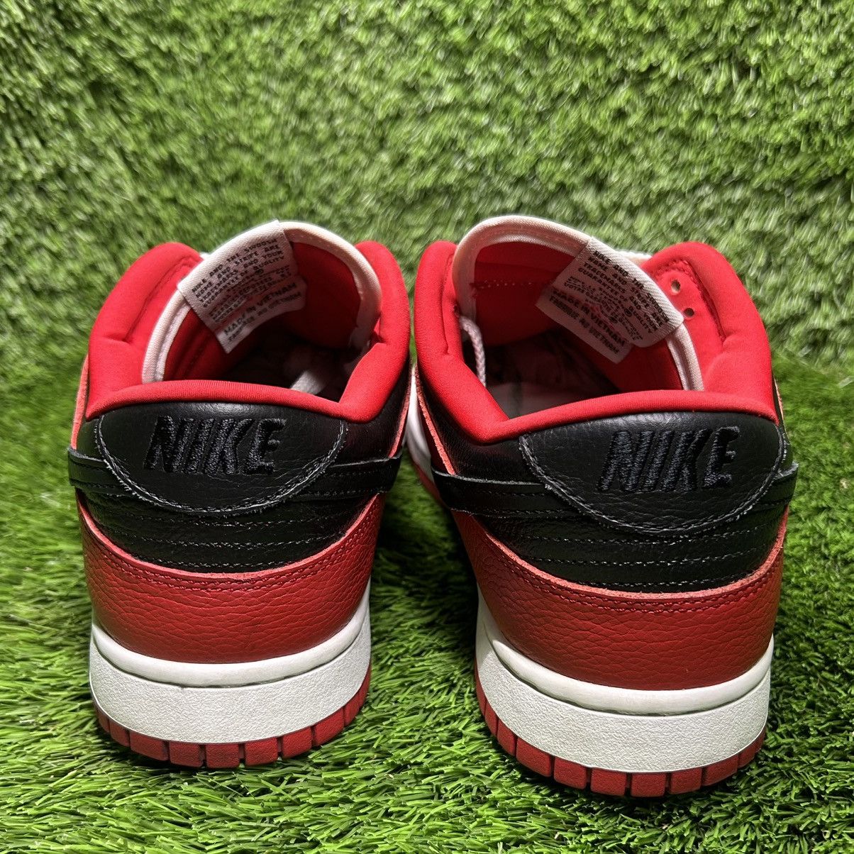 Nike Nike ID Dunk “Bred” (Size 10) Size US 10 / EU 43 - 4 Thumbnail