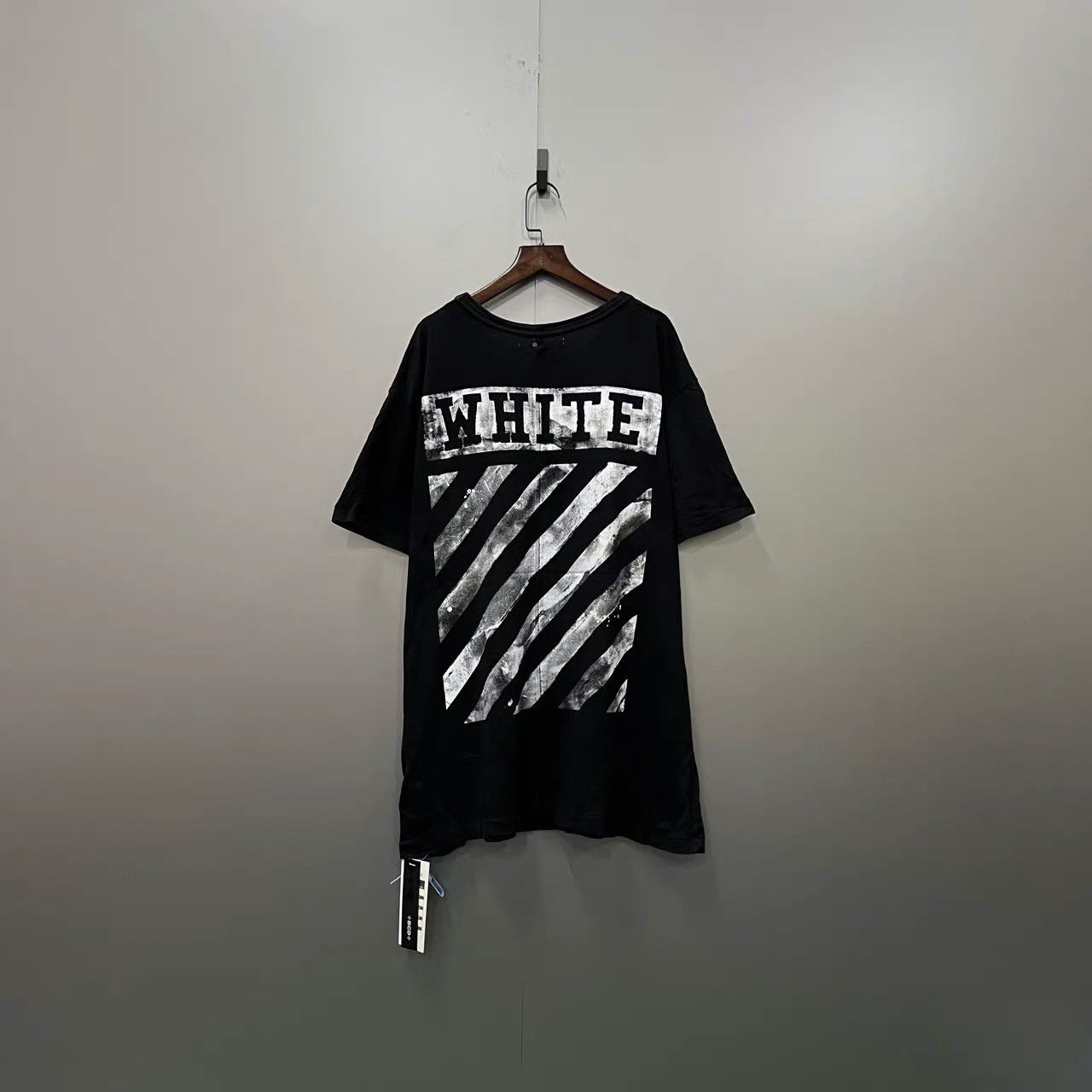 Off-White OFF-WHITE Wave Letter Warning Line Short Sleeve K28 Size US XL / EU 56 / 4 - 2 Thumbnail
