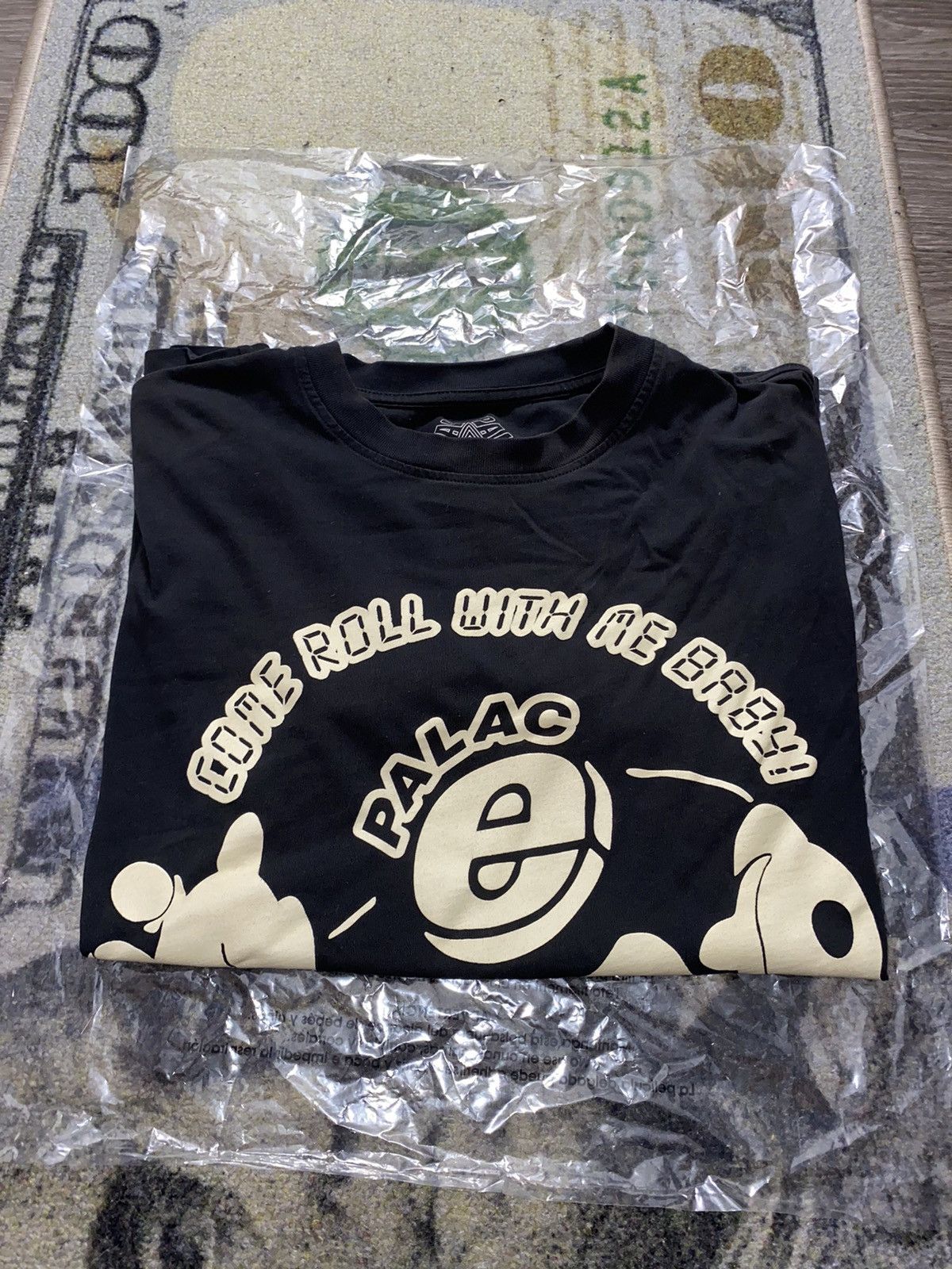 Palace Palace MDMAzing T-Shirt Black 2016 (RARE ITEM) Size US M / EU 48-50 / 2 - 1 Thumbnail