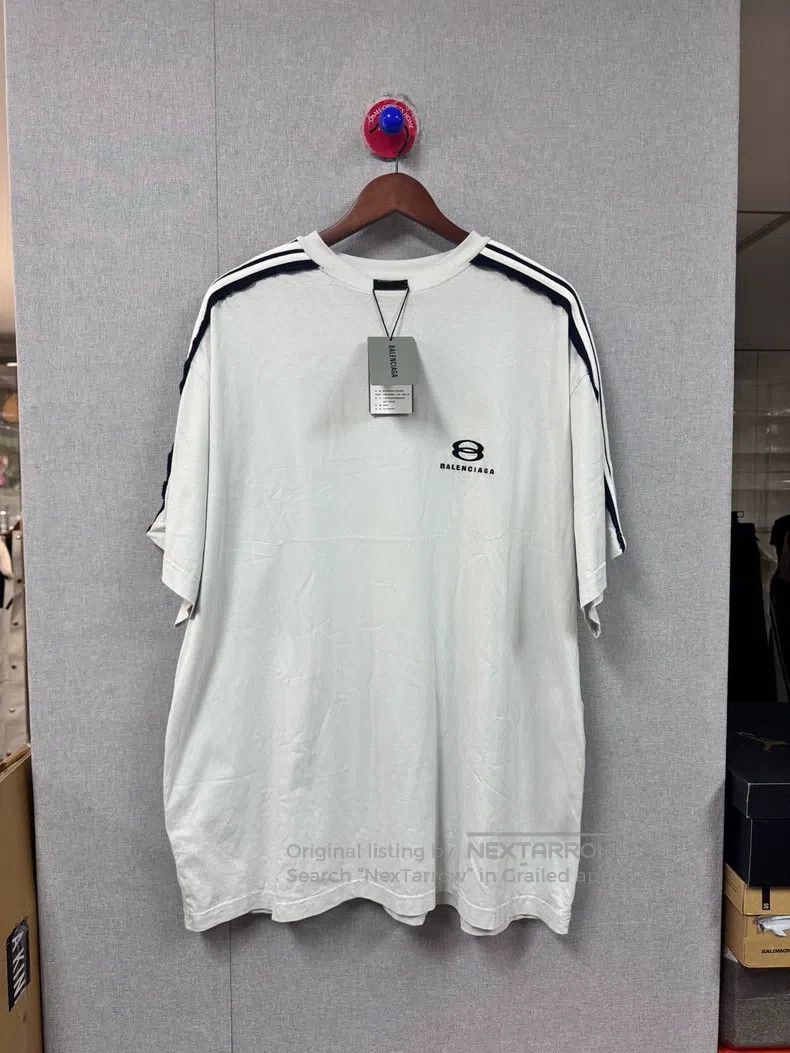 Balenciaga Balenciaga Double Ring Logo Short Sleeve Size US L / EU 52-54 / 3 - 1 Thumbnail