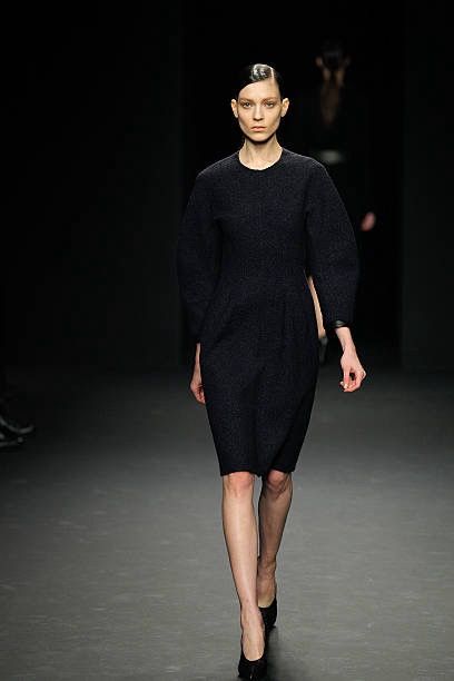 Calvin Klein F/W 14 Calvin Klein Collection Francisco Costa black dress Size M / US 6-8 / IT 42-44 - 2 Thumbnail