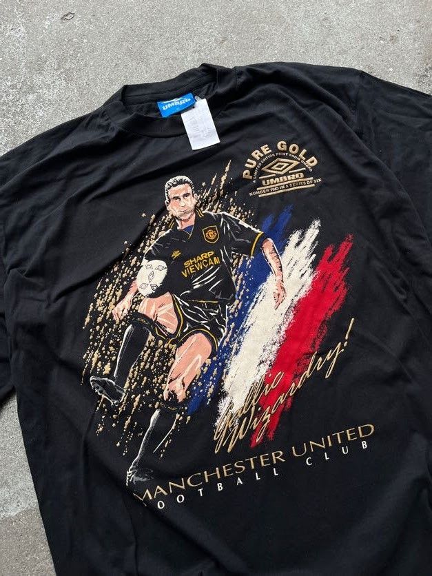 Umbro Eric Cantona Manchester United Umbro “Pure Gold” limited tee Size US XL / EU 56 / 4 - 3 Thumbnail