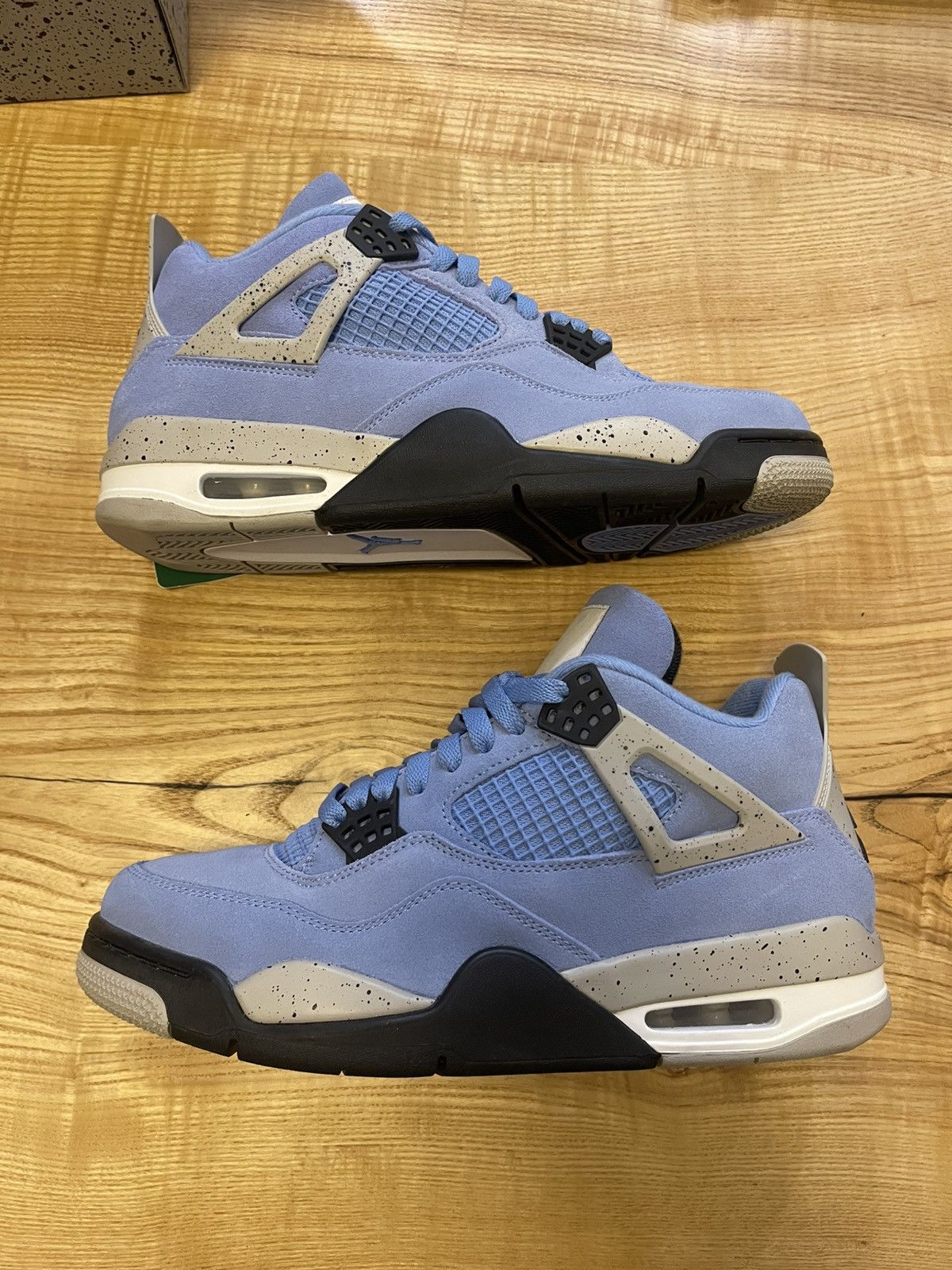 Jordan Brand Nike Air Jordan 4 University Blue size 9 Size US 9 / EU 42 - 1 Thumbnail