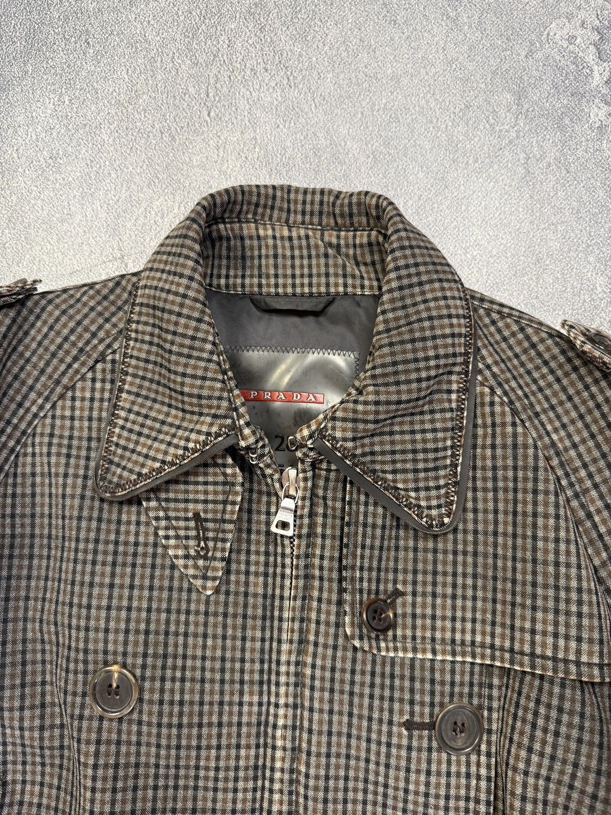 Prada Prada vintage women light jacket with red tab Size M / US 6-8 / IT 42-44 - 5 Thumbnail