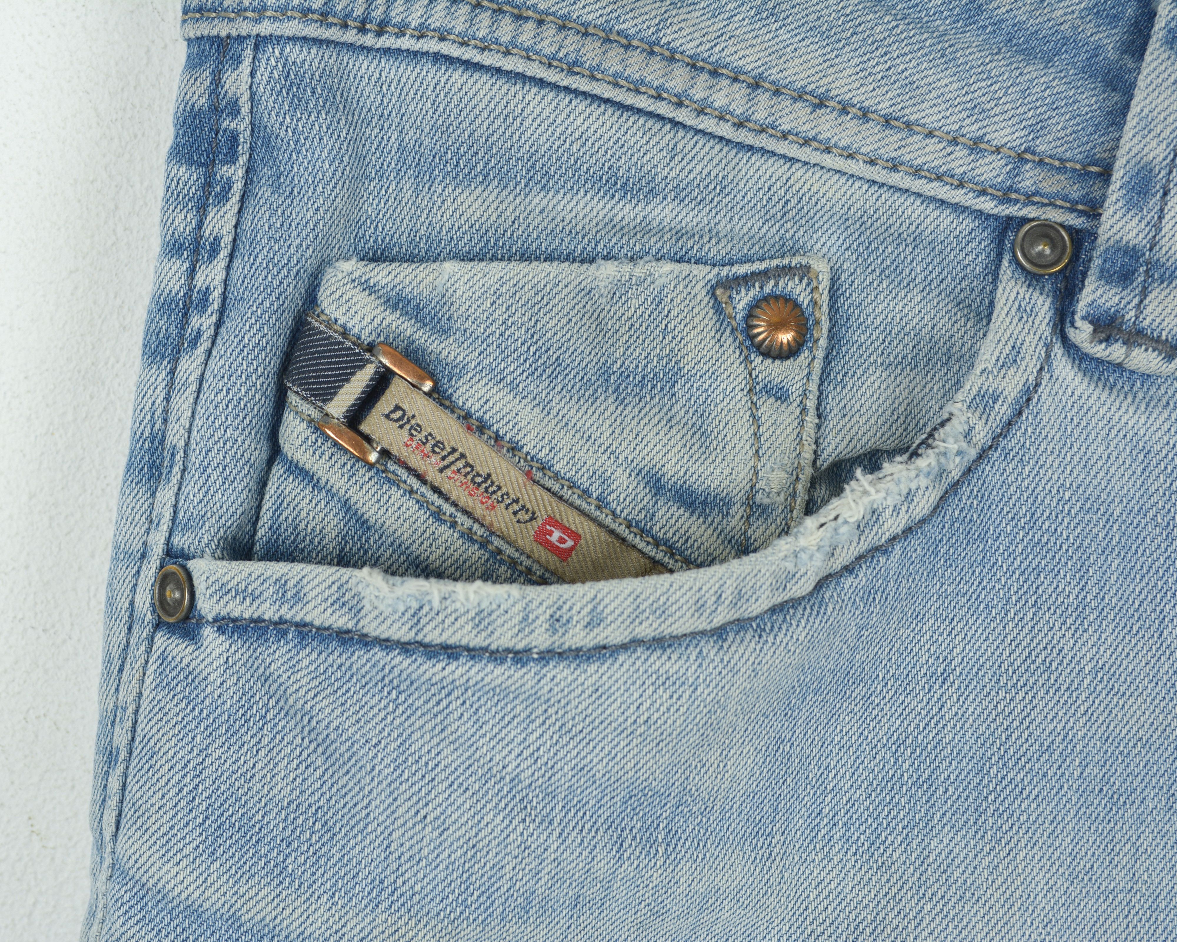 Diesel Darron W32 L32 Regular Slim Tapered Fit Jeans Pants Trousers Size US 32 / EU 48 - 3 Thumbnail