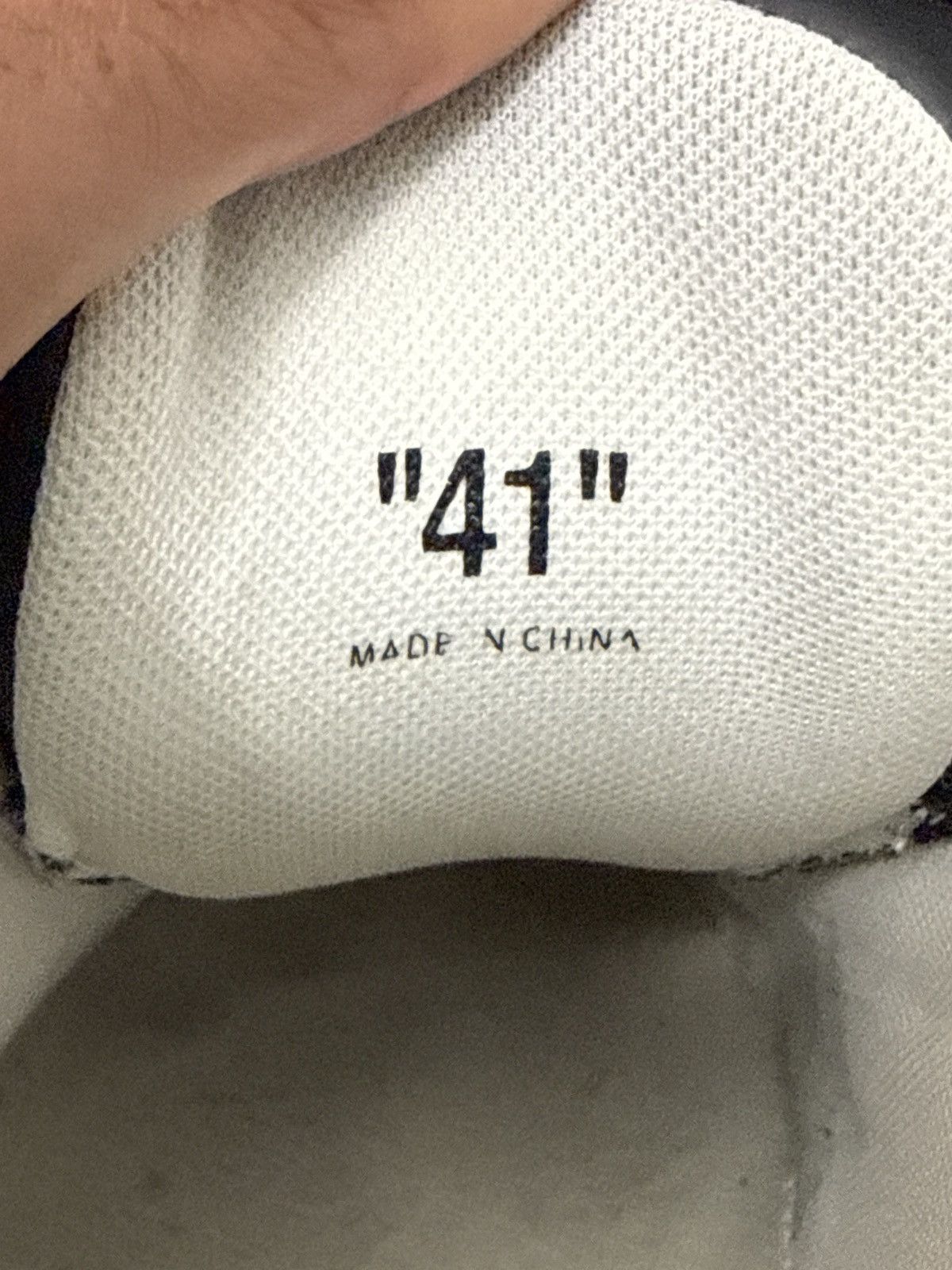 Off-White Out of office Low-top Size US 8 / EU 41 - 8 Thumbnail