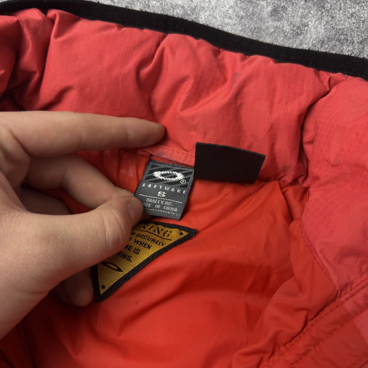 Oakley Oakley Software Vintage 90s 00s Red Puffer Jacket Size S / US 4 / IT 40 - 13 Thumbnail