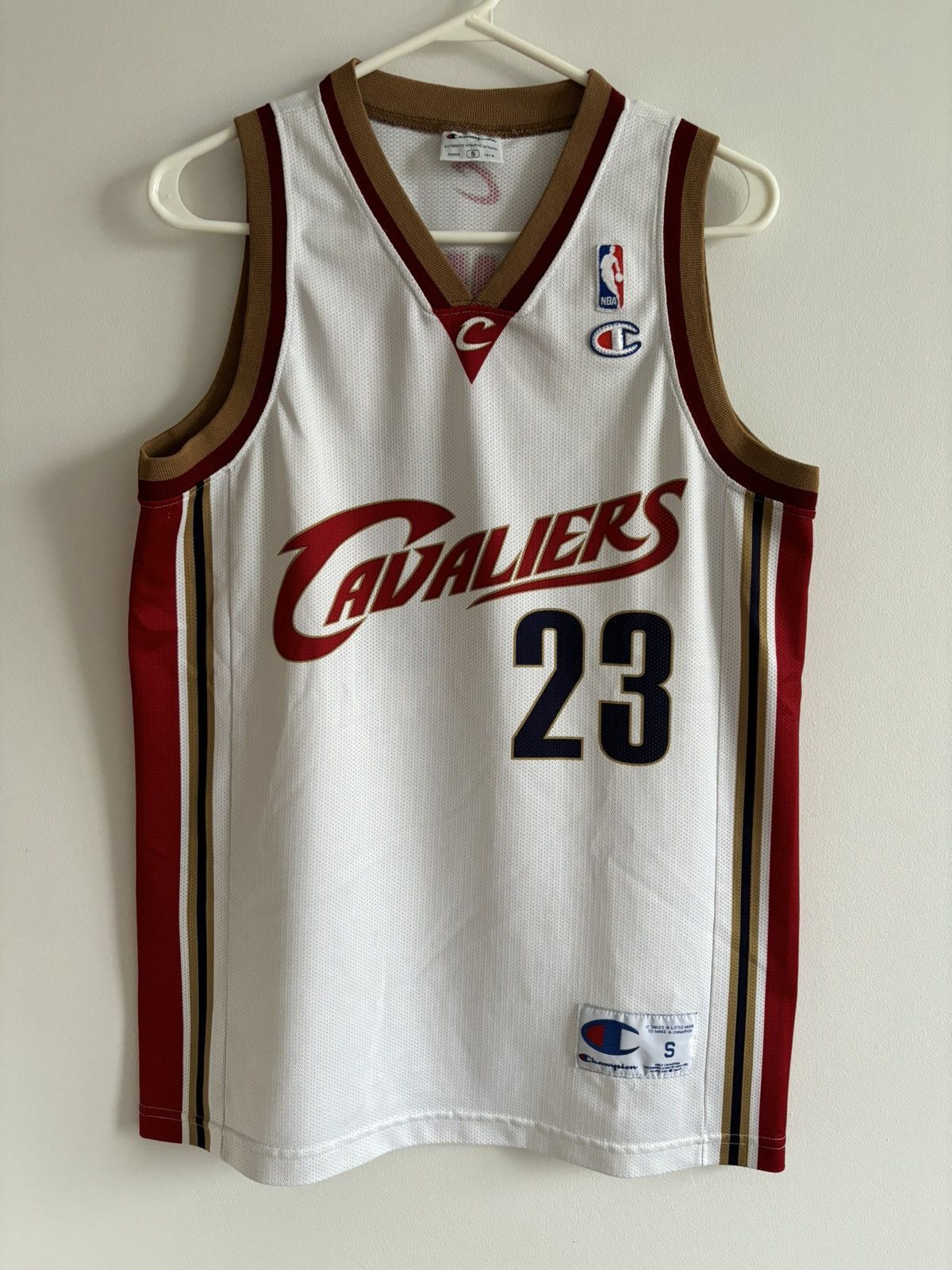 Champion × NBA × Vintage 2006 Cleveland Cavaliers Lebron James Home Jersey #23 Size US S / EU 44-46 / 1 - 1 Thumbnail