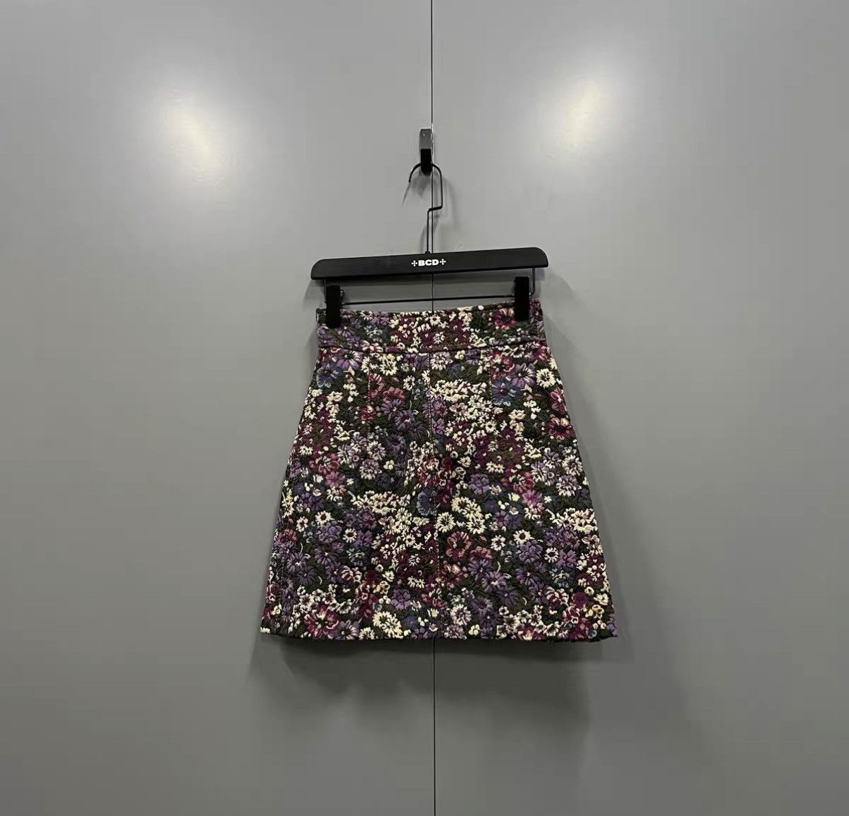 Miu Miu Miu Miu Floral Embroidered Mini Skirt J41 Size S / US 4 / IT 40 - 1 Thumbnail