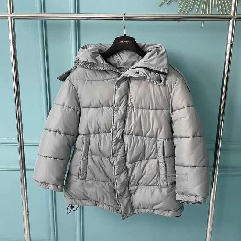 Balenciaga Balenciaga Silver down coat with back logo Size XXS / US 00 / IT 34 - 1 Thumbnail