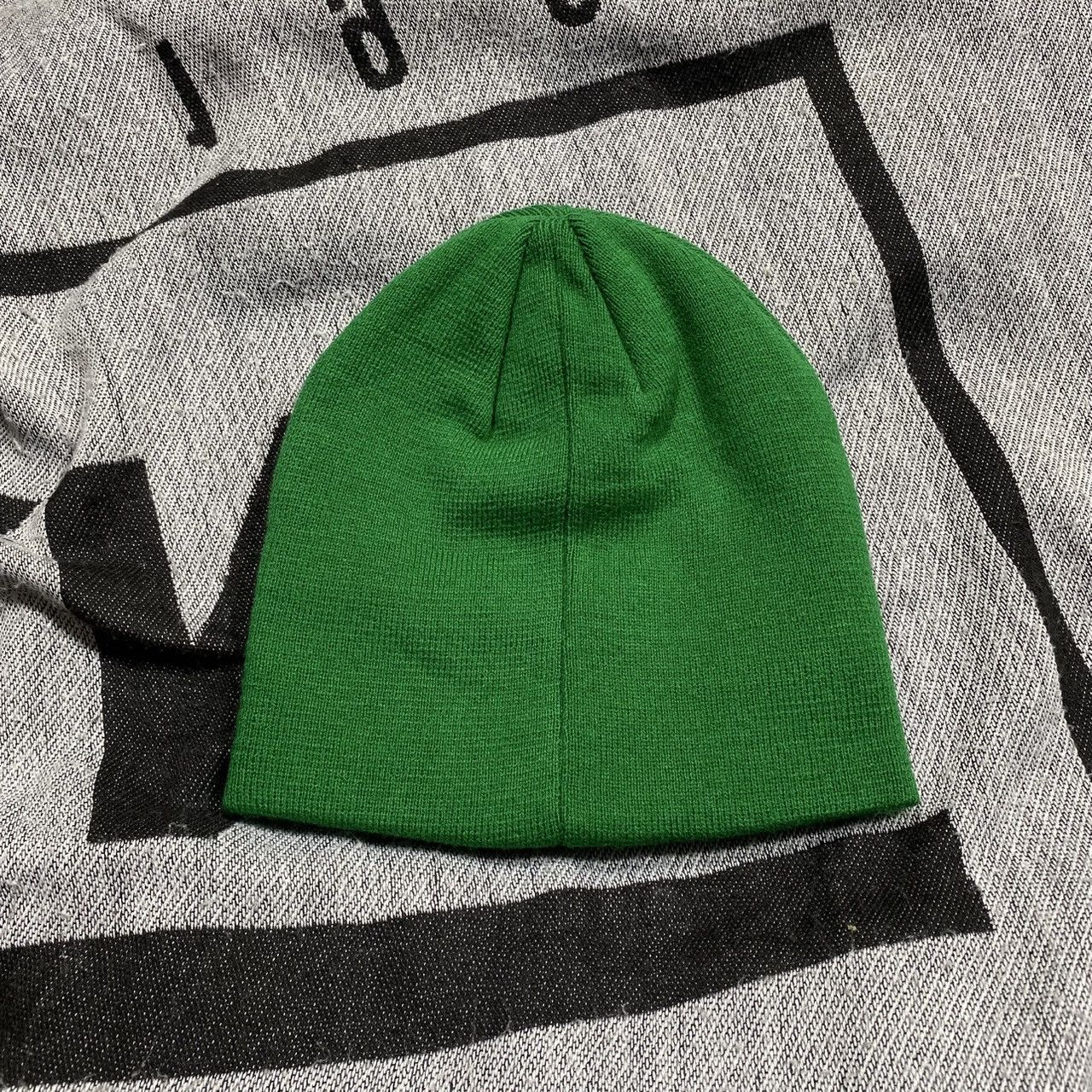 Stussy STUSSY BURLY THREADS SKULLCAP BEANIE HAT • Size ONE SIZE - 3 Thumbnail