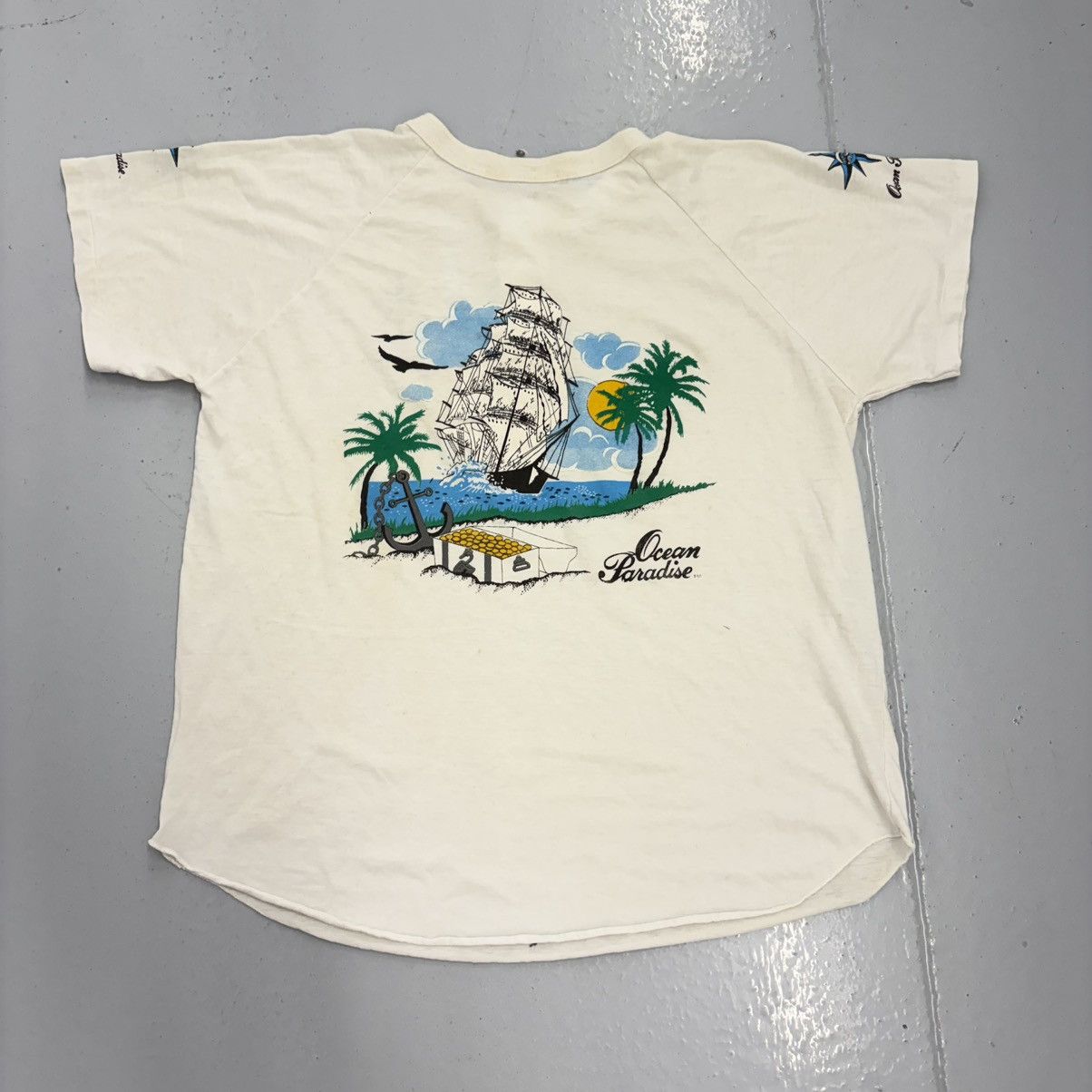 Other Vintage 70s Ocean Paradise White Henley Graphic T-Shirt Size US M / EU 48-50 / 2 - 3 Thumbnail