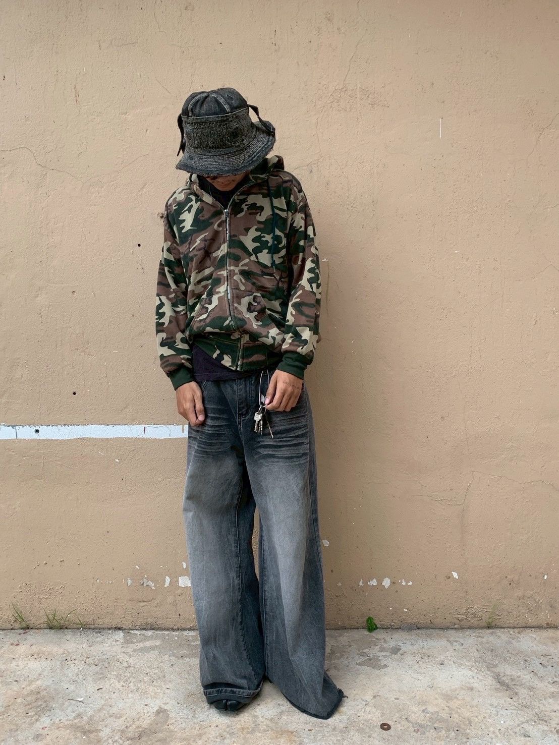 Vintage Vintage 80s Thermal Lined Camo Hoodie Zip Up Distressed ERD Size US M / EU 48-50 / 2 - 6 Thumbnail