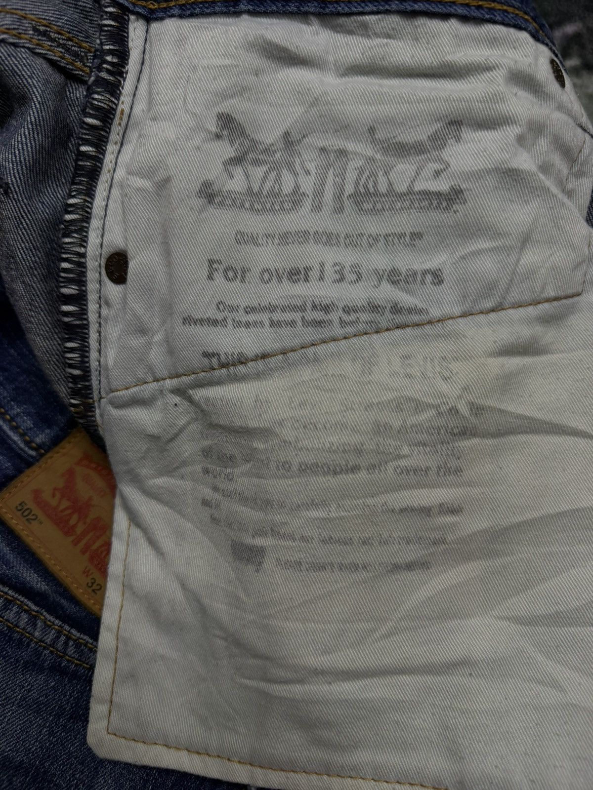 Levi's Vintage Levi’s 502 Denim Jeans | Slim Regular Straight | W33 Size US 33 - 18 Thumbnail