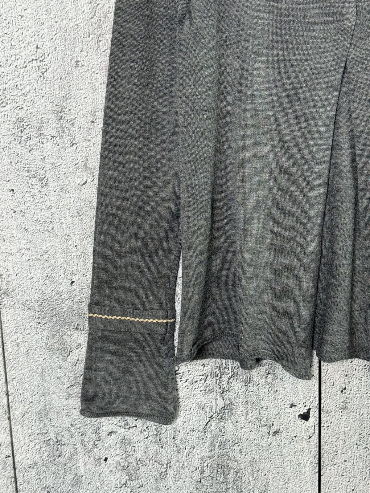 Prada Prada Grey Wool and Silk Knit Long Sleeve Open Back Sweater Size S / US 4 / IT 40 - 10 Thumbnail