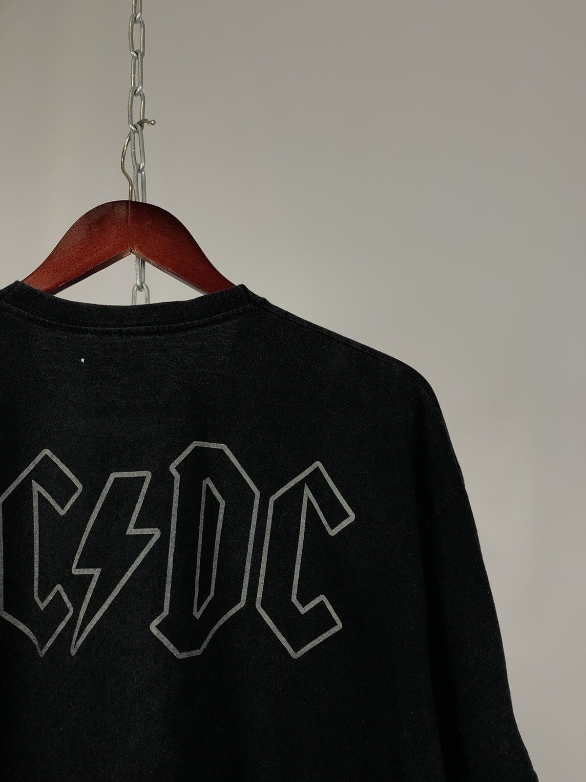 AC/DC Ac/dc ac dc T-shirts rock band tee Size US XL / EU 56 / 4 - 5 Thumbnail