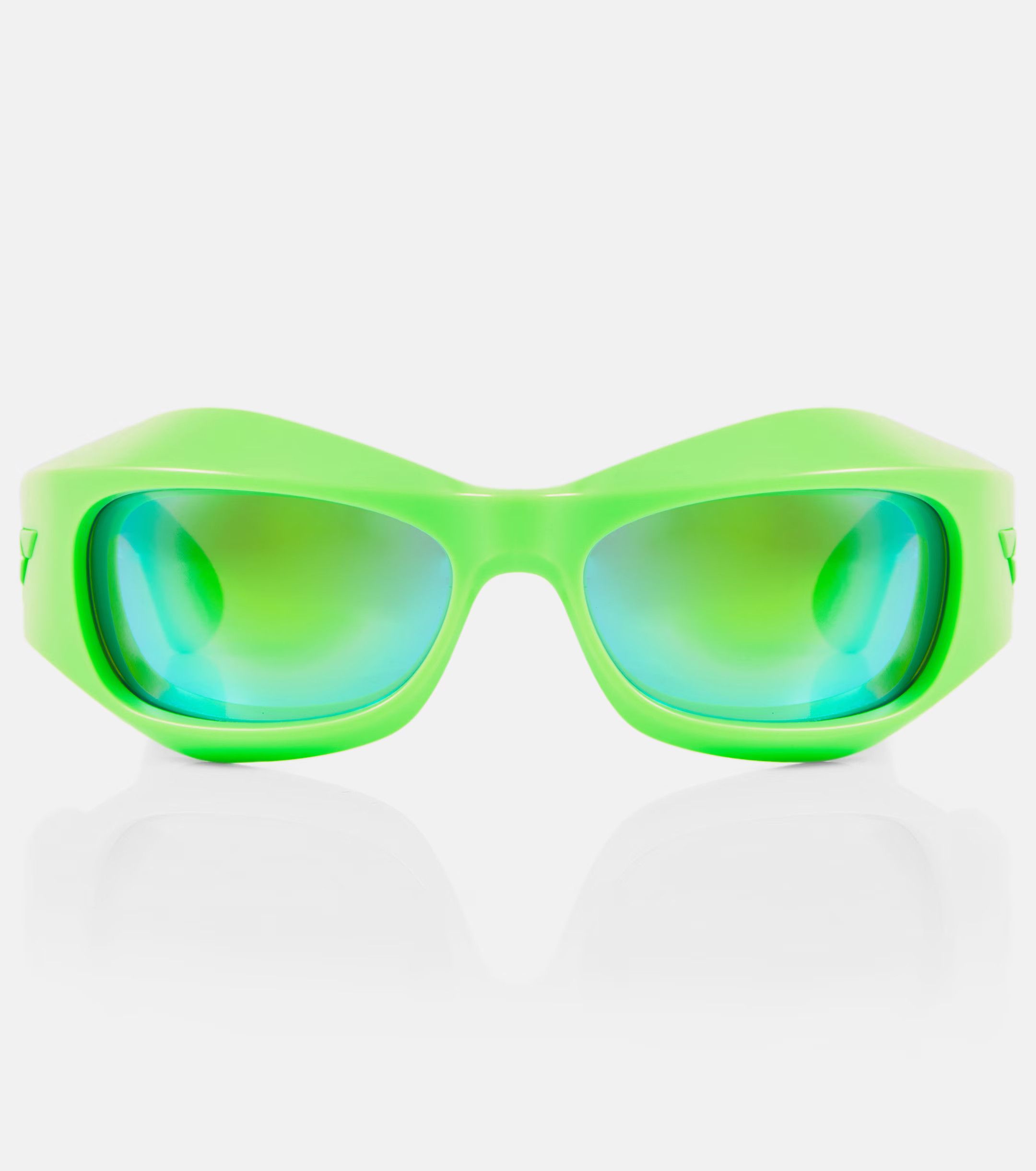 Bottega Veneta o1n1vont0924 Size: OS / Bend Sunglasses in Green Size ONE SIZE - 1 Thumbnail