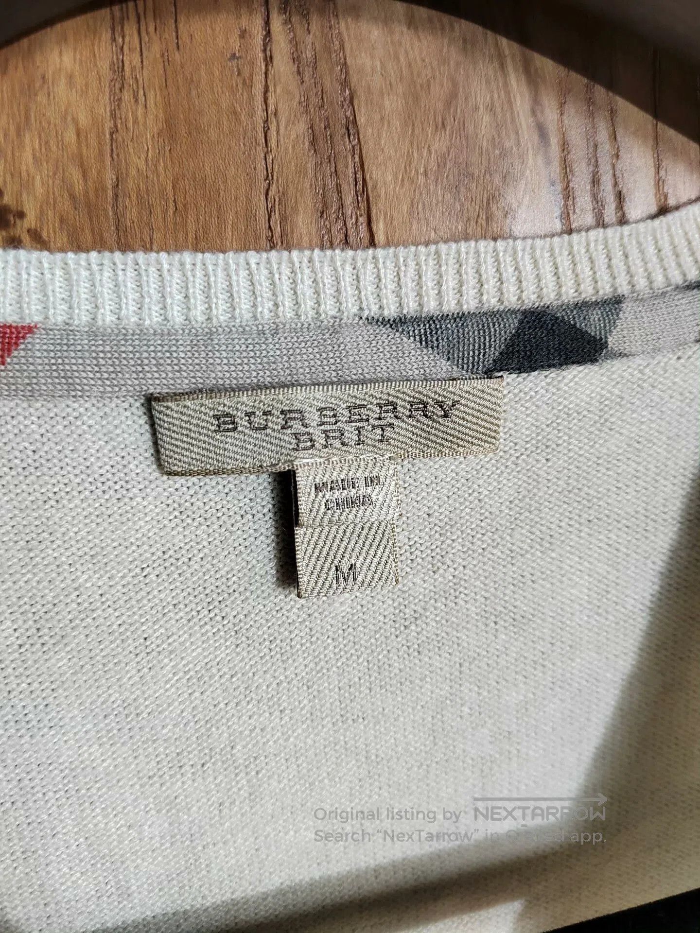 Burberry Burberry Brit Beige V-Neck Knit Sweater. Size M / US 6-8 / IT 42-44 - 2 Thumbnail