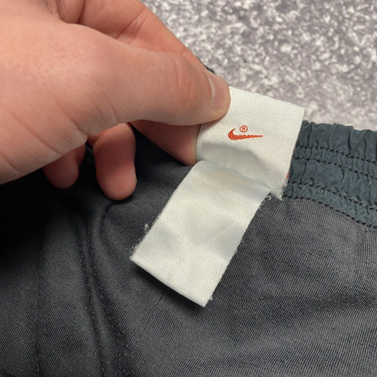 Vintage Vintage 90’s Nike Court Small Swoosh Rare Nylon pants Size US 36 / EU 52 - 13 Thumbnail