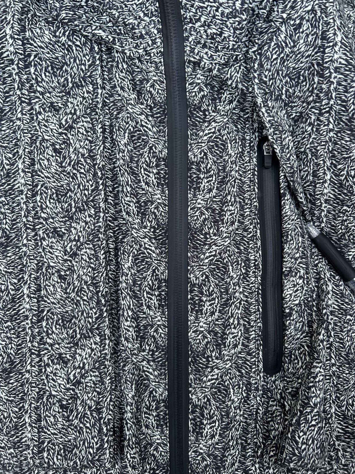 Undercover Undercover puffer Size US M / EU 48-50 / 2 - 6 Thumbnail