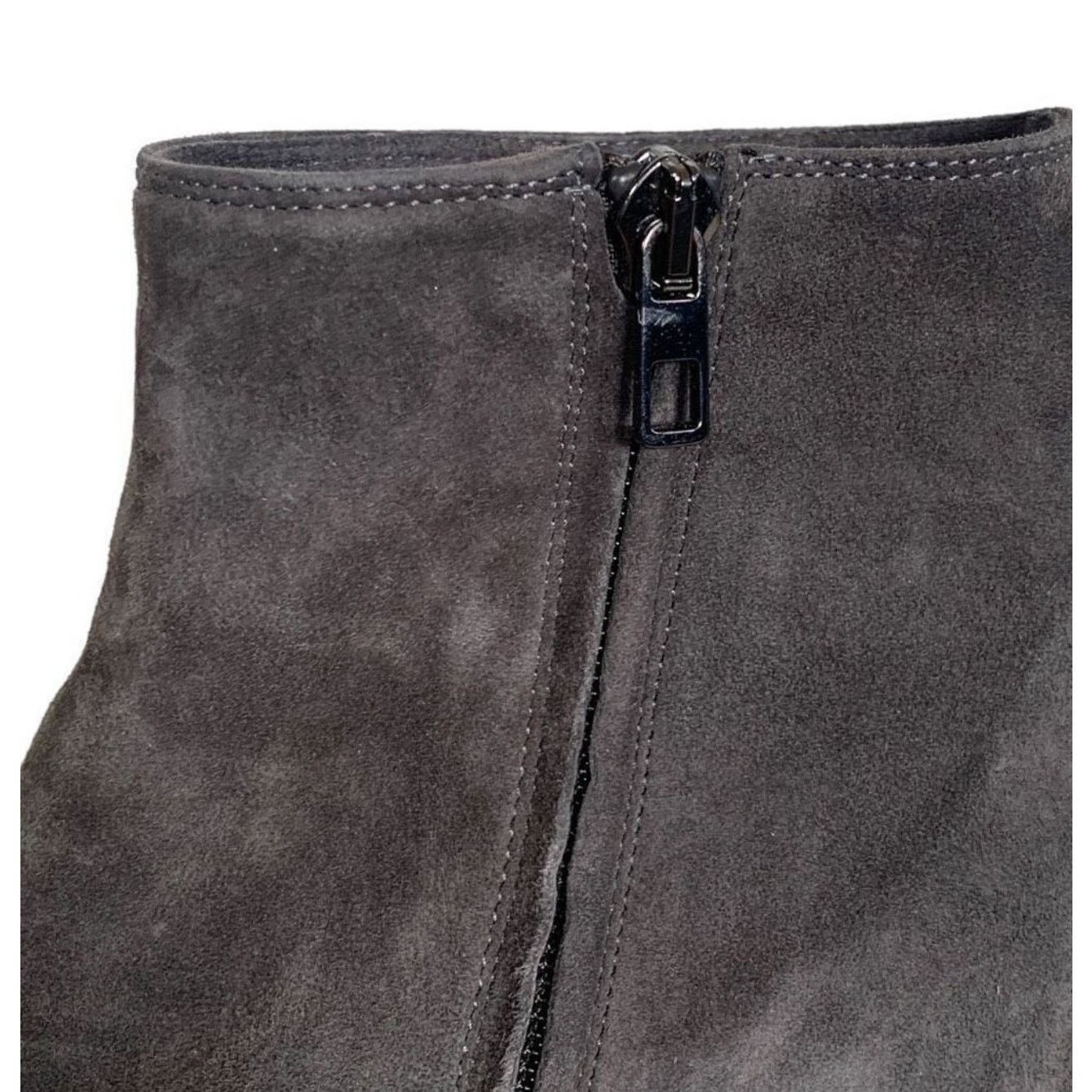 Vince Vince Blakely Bootie Steel Gray Suede Leather Round Toe 8 Size US 8 / IT 38 - 9 Thumbnail