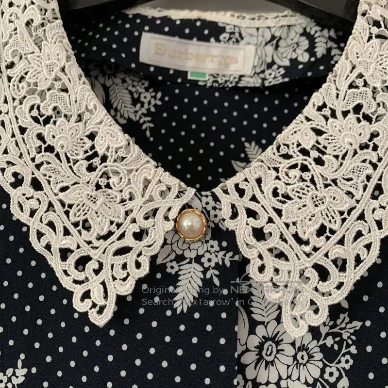 Burberry Burberry Women's Black Floral Cardigan. Size M / US 6-8 / IT 42-44 - 2 Thumbnail